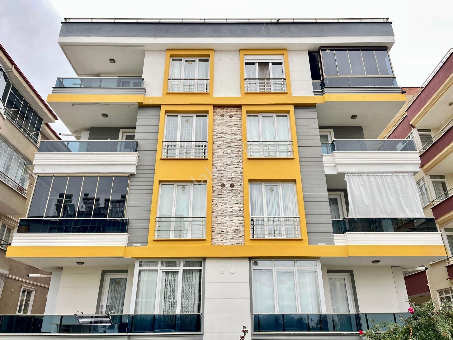 Akçay Sezgin Emlaktan Fırsat Fiyat Merkezi Konum Sıfır 1+1 Daire - Görsel 2