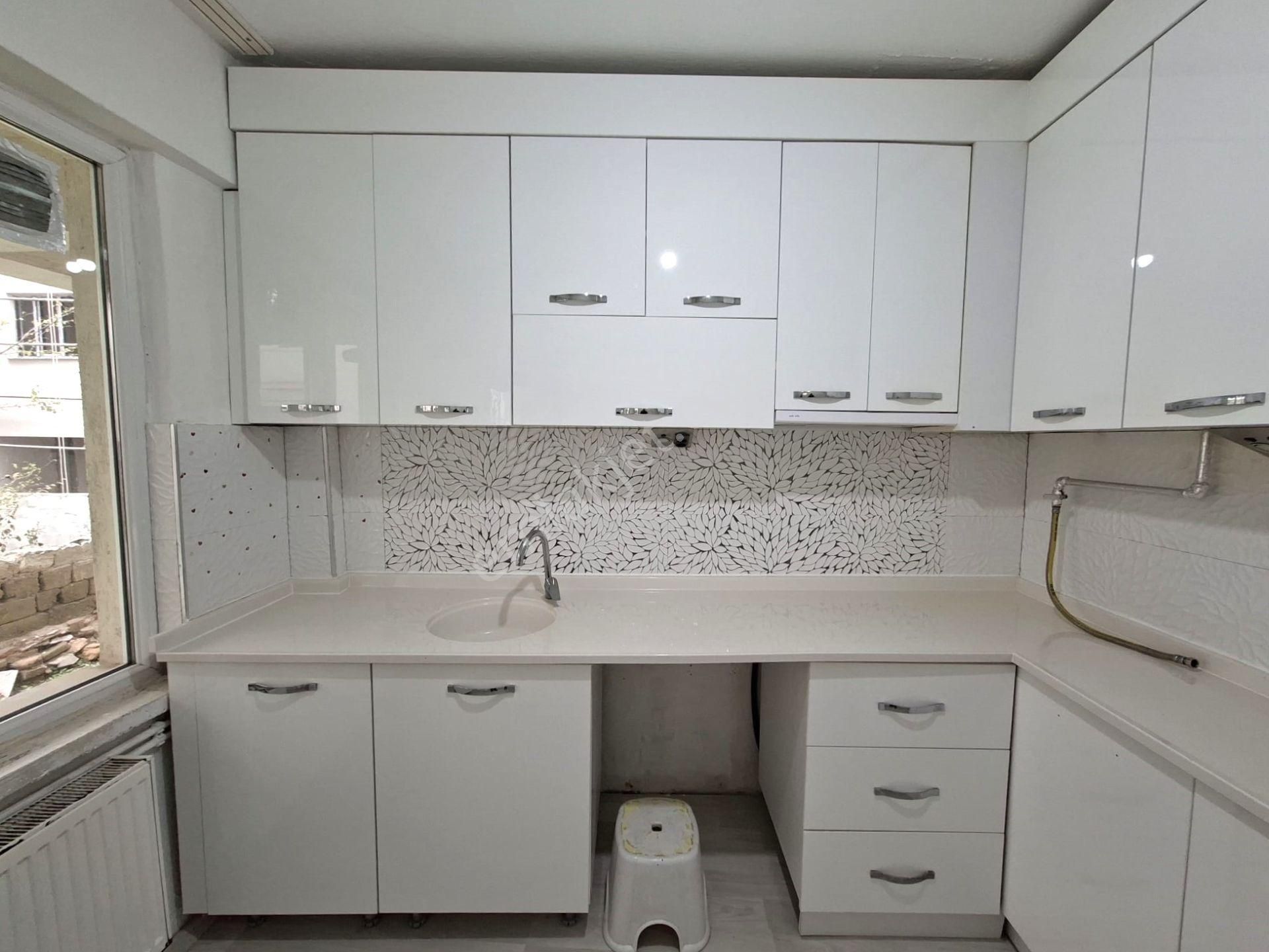 Recep Ümit Emlak'tan Işıklar Mahallesinde Kırım Caddesi Yakınında Satılık 2+1 Daire - Görsel 5