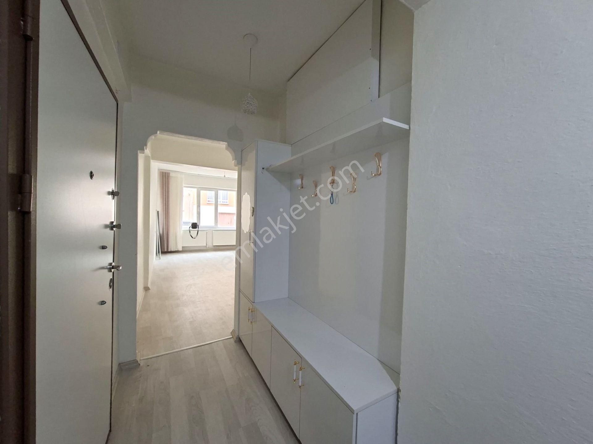 Recep Ümit Emlak'tan Işıklar Mahallesinde Kırım Caddesi Yakınında Satılık 2+1 Daire - Görsel 24