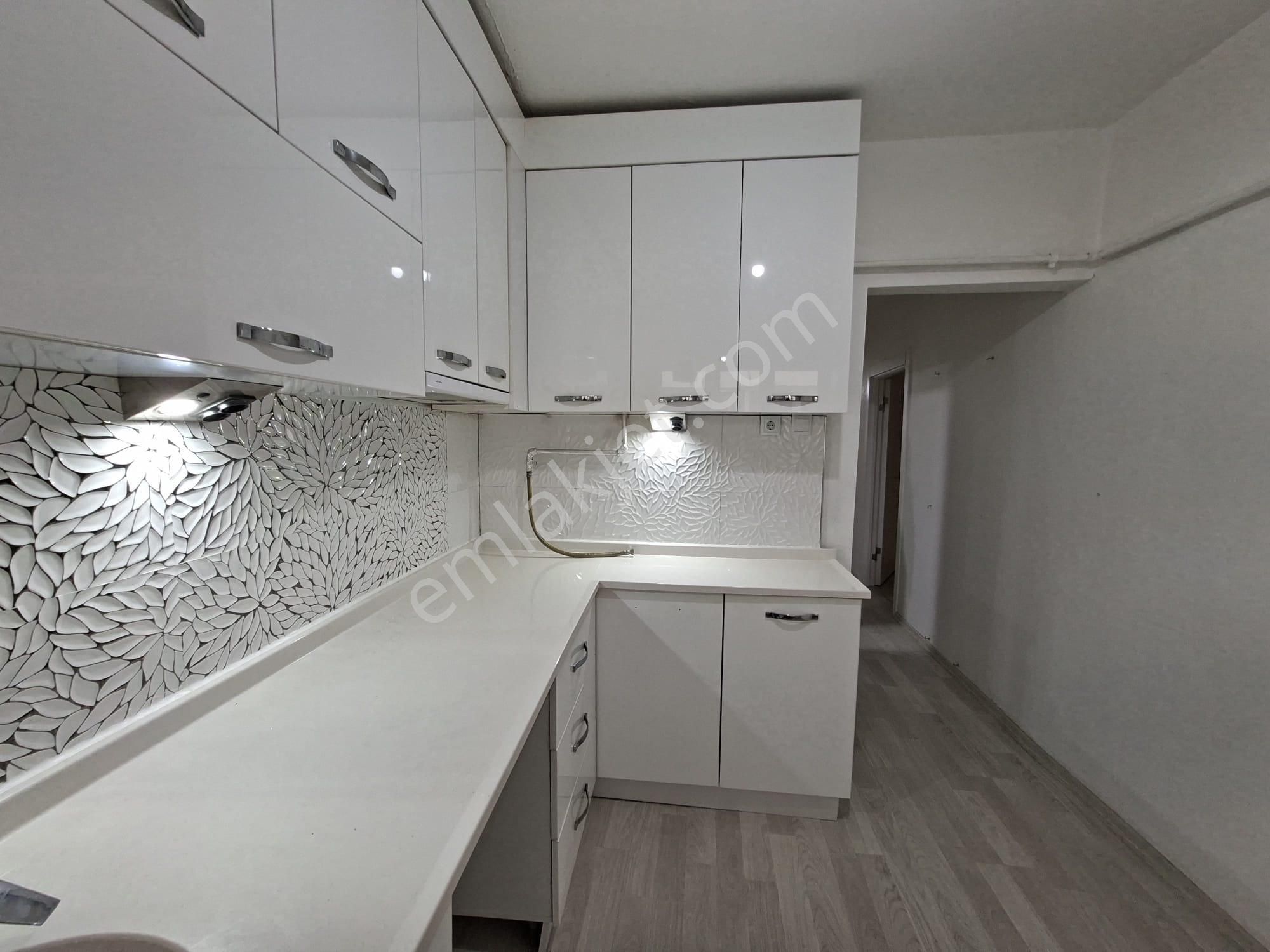 Recep Ümit Emlak'tan Işıklar Mahallesinde Kırım Caddesi Yakınında Satılık 2+1 Daire - Görsel 8