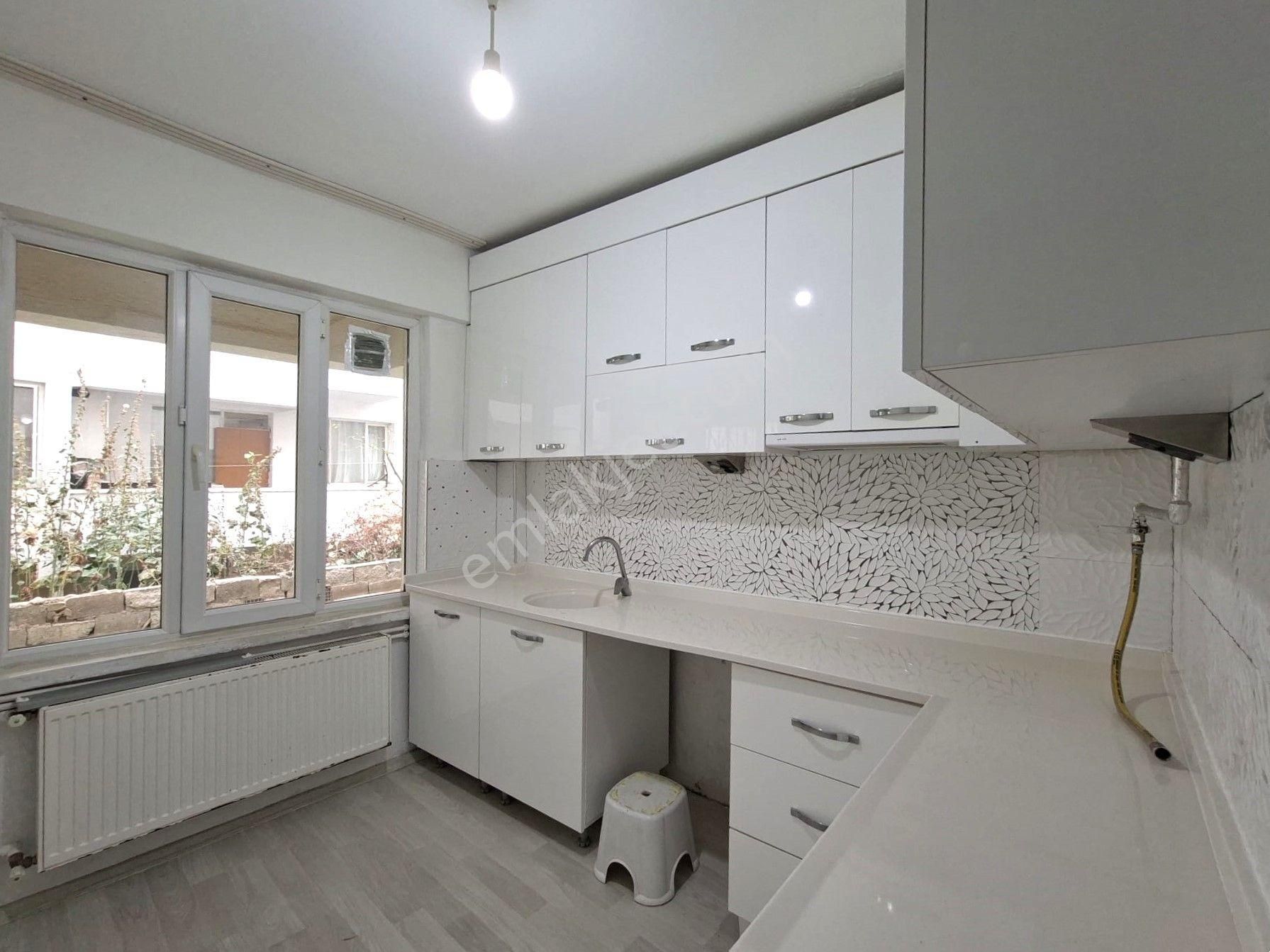 Recep Ümit Emlak'tan Işıklar Mahallesinde Kırım Caddesi Yakınında Satılık 2+1 Daire - Görsel 4