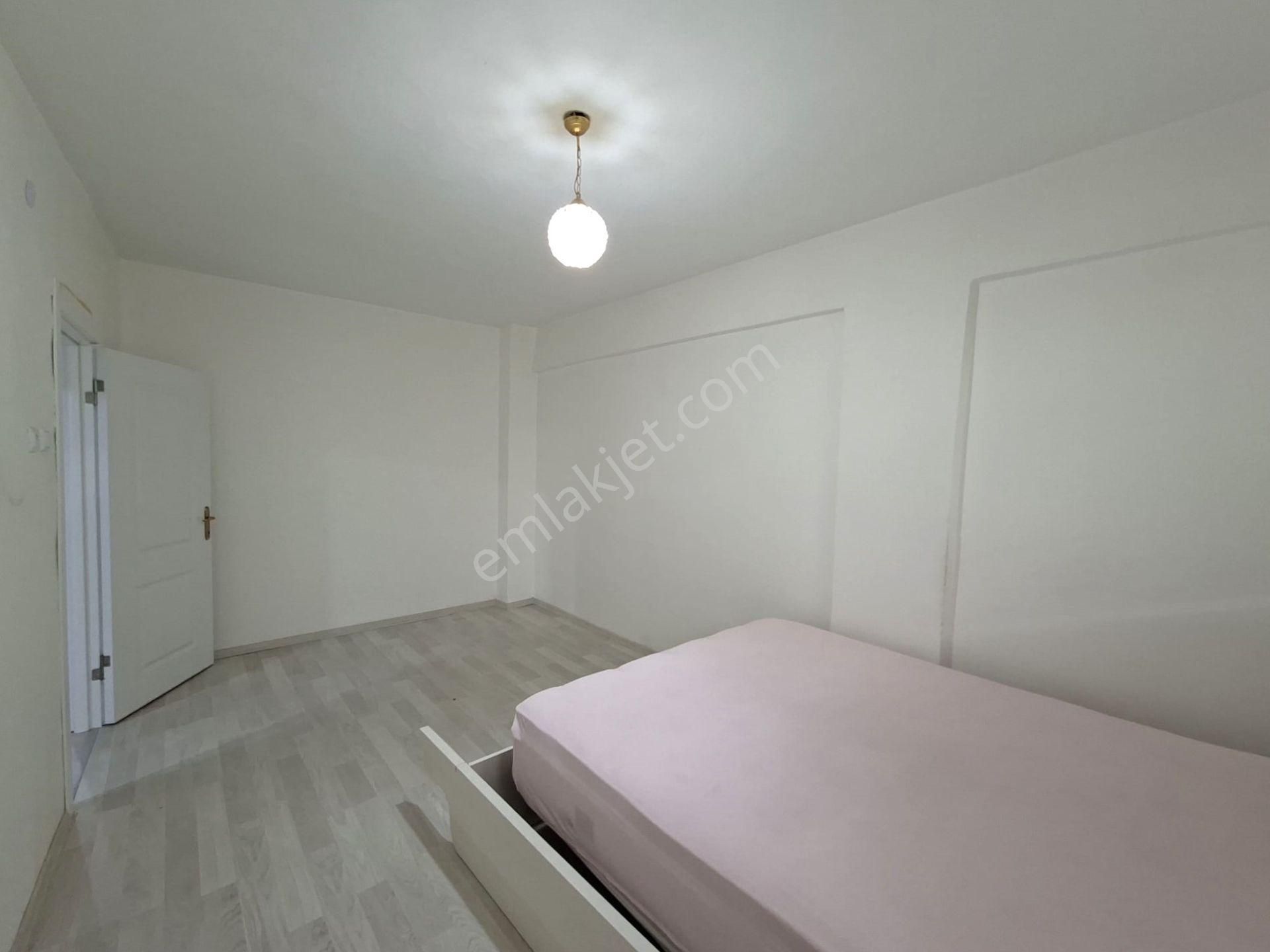 Recep Ümit Emlak'tan Işıklar Mahallesinde Kırım Caddesi Yakınında Satılık 2+1 Daire - Görsel 16