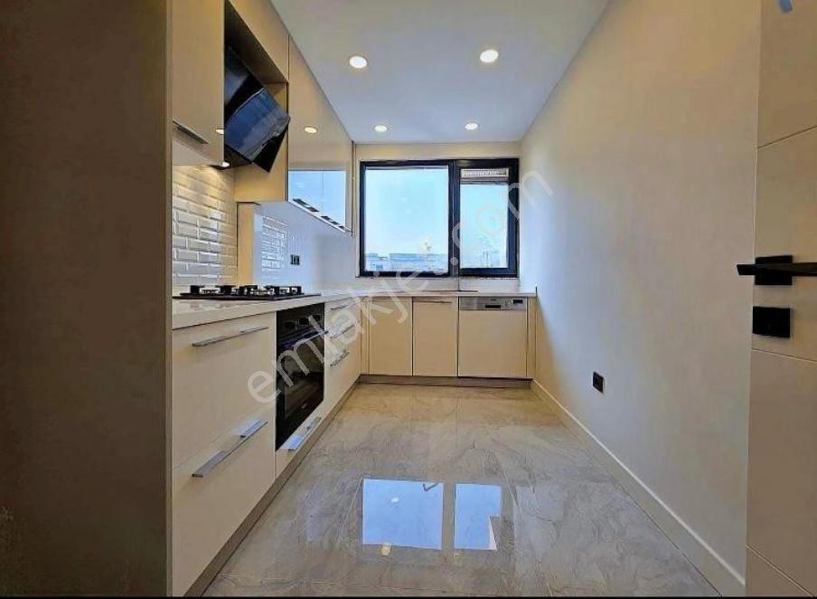 Bağdat Caddesine Yakın Kısmi Deniz Manz 2+1 Ebeveynli Satılık - Görsel 10