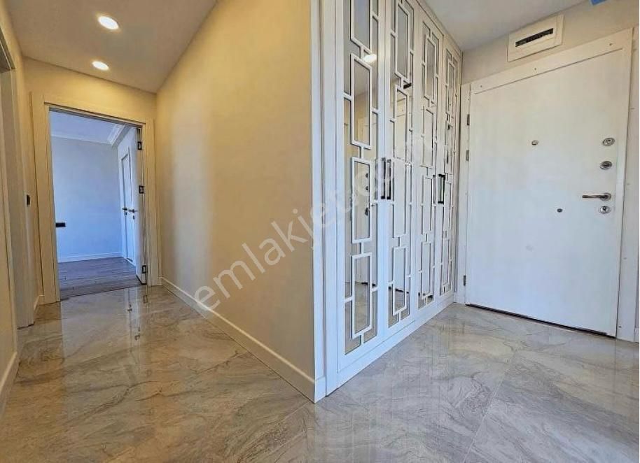 Bağdat Caddesine Yakın Kısmi Deniz Manz 2+1 Ebeveynli Satılık - Görsel 9