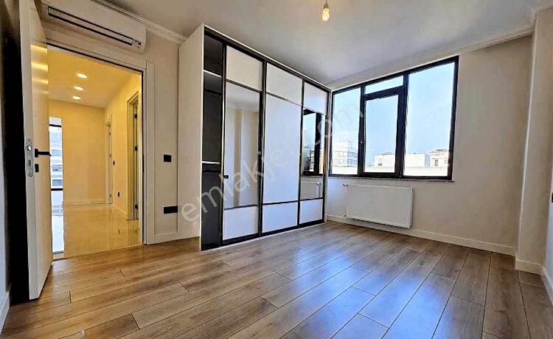 Bağdat Caddesine Yakın Kısmi Deniz Manz 2+1 Ebeveynli Satılık - Görsel 14