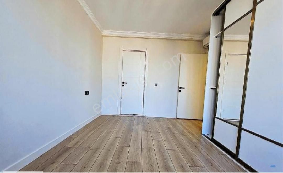 Bağdat Caddesine Yakın Kısmi Deniz Manz 2+1 Ebeveynli Satılık - Görsel 16