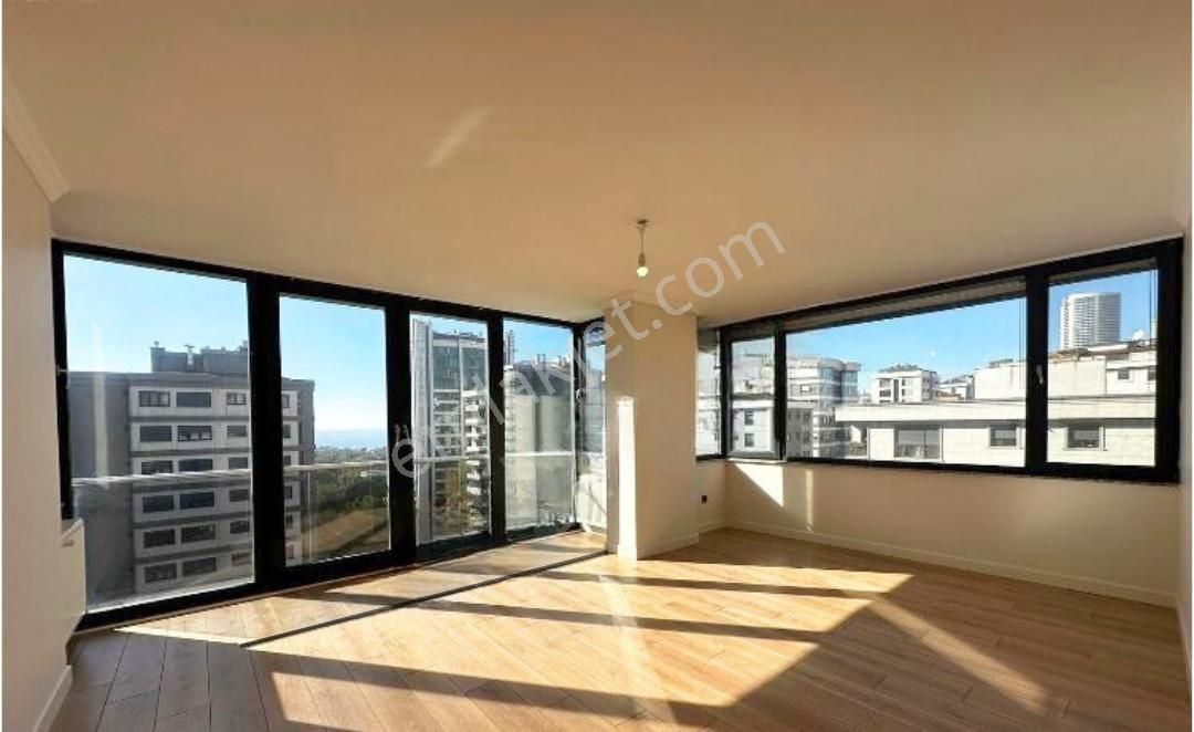 Bağdat Caddesine Yakın Kısmi Deniz Manz 2+1 Ebeveynli Satılık