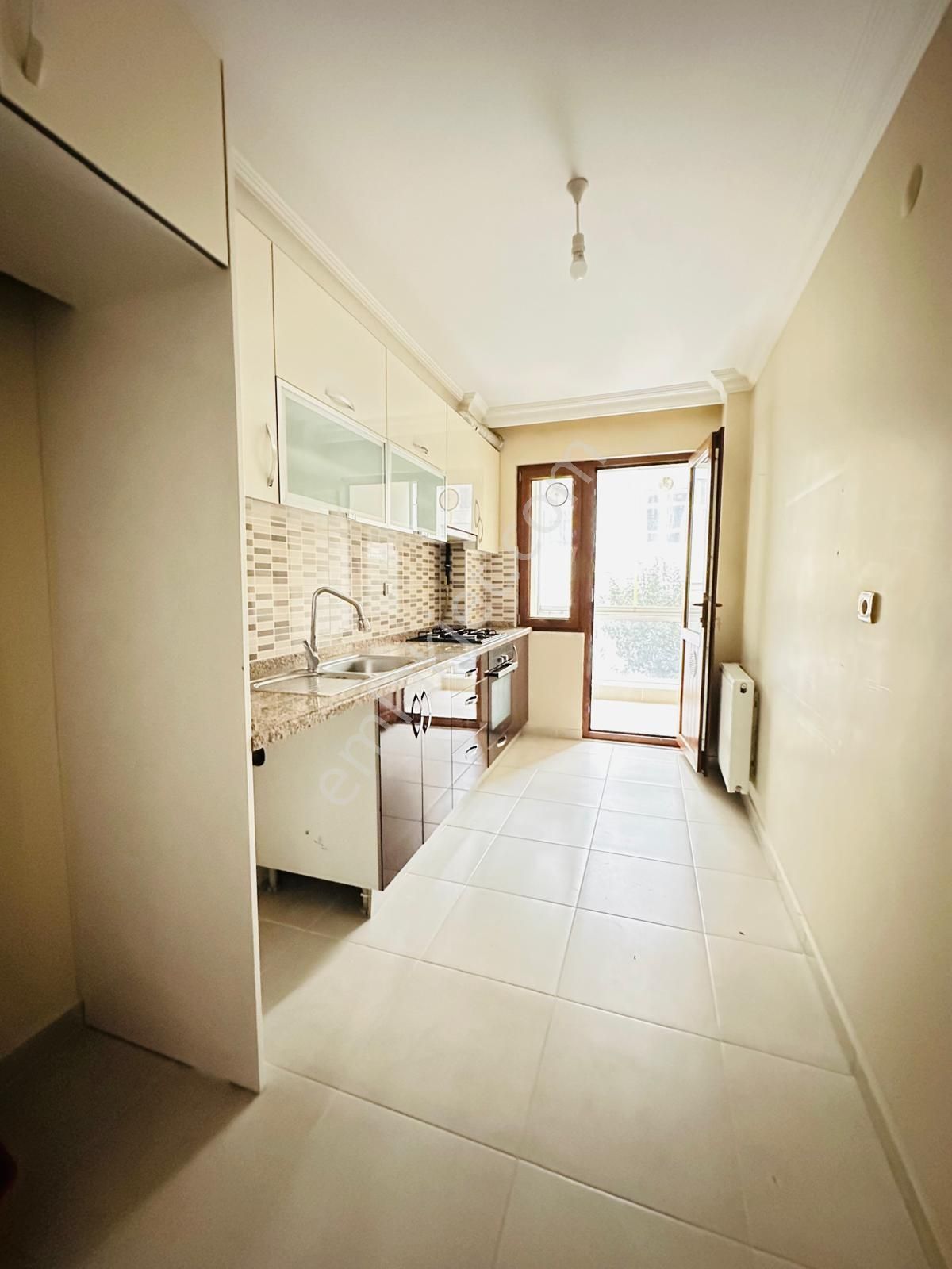 Has Seba'dan Kemalpaşa'da 2+1 90m2 Yeni Binada Asansörlü 1.katt - Görsel 11
