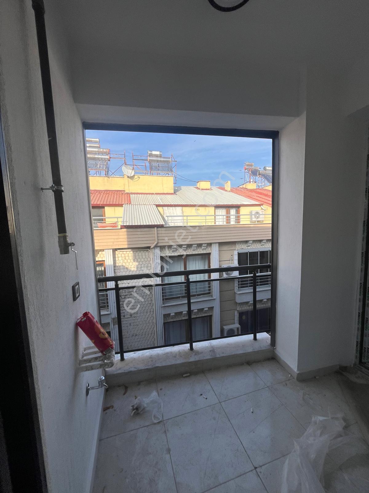 Saruhanlı Üç Heykel Yanında 2+1 Sıfır Kapalı Mutfak Daire - Görsel 10