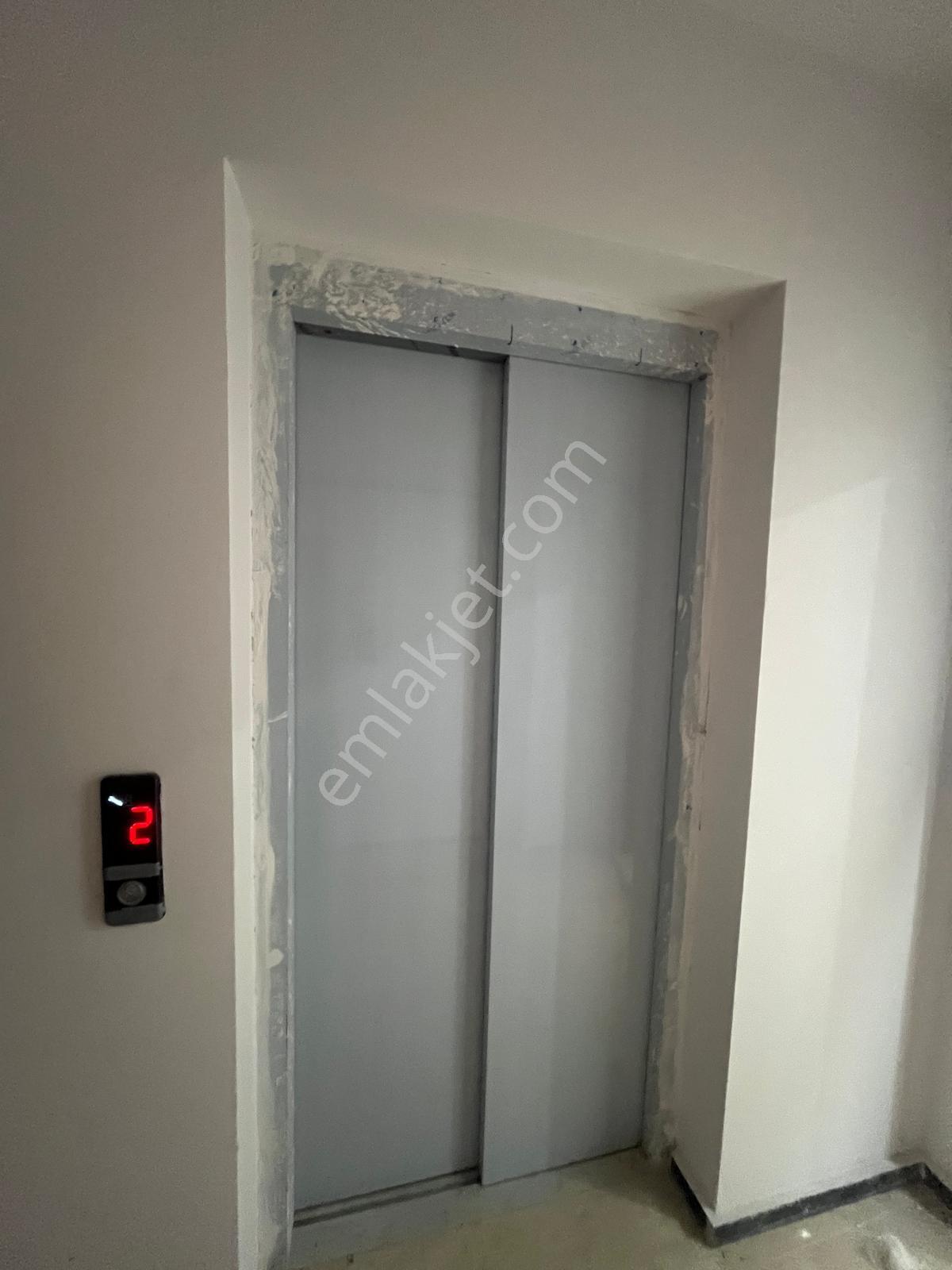Saruhanlı Üç Heykel Yanında 2+1 Sıfır Kapalı Mutfak Daire - Görsel 13