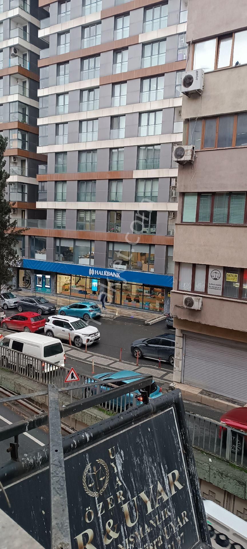 Gaziosmanpaşa Meydanda Kiralık Büro &ofis - Görsel 9
