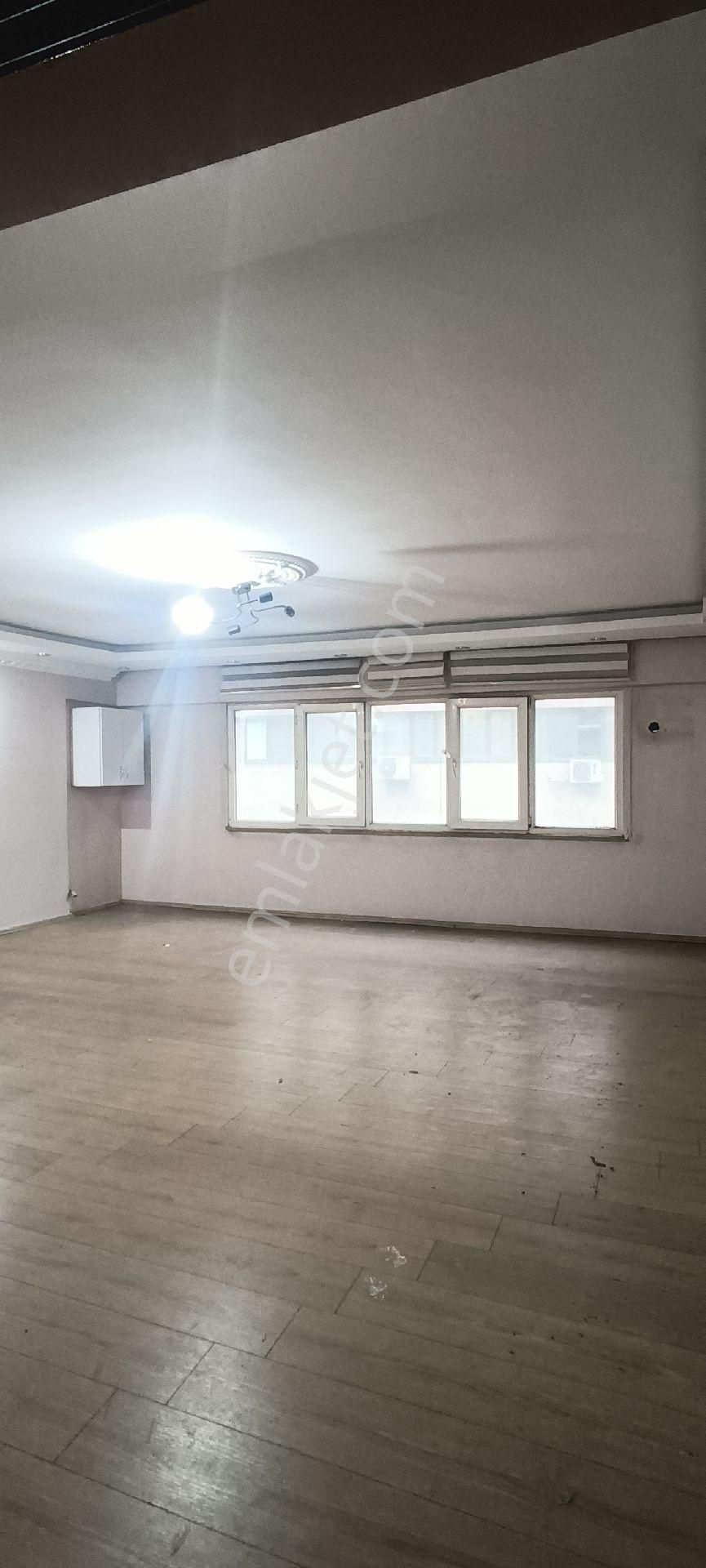 Gaziosmanpaşa Meydanda Kiralık Büro &ofis - Görsel 2