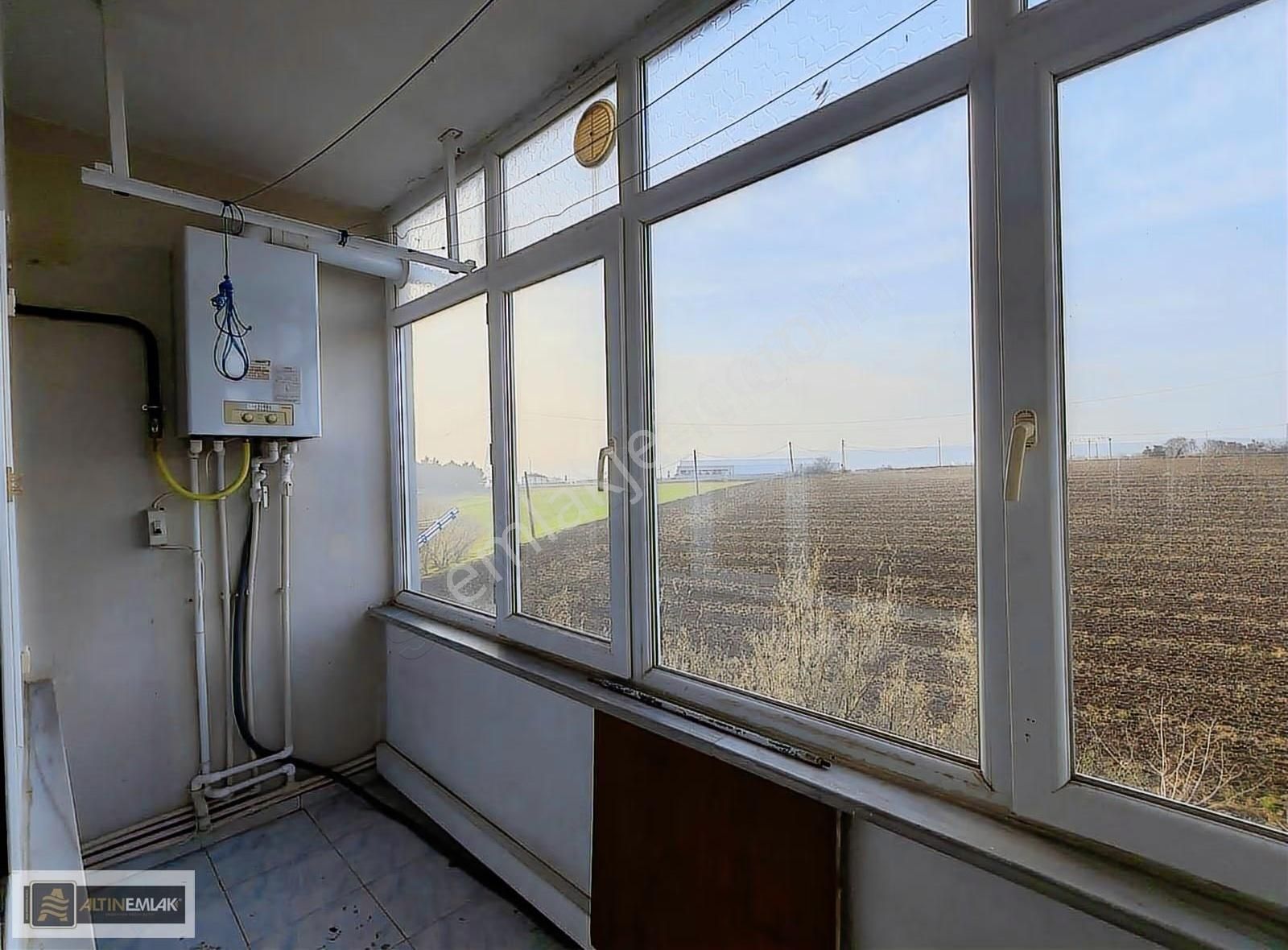 Tekirdağ Süleymanpaşa Göçmen Konutları'nda Kiralık 2+1 Daire - Görsel 3