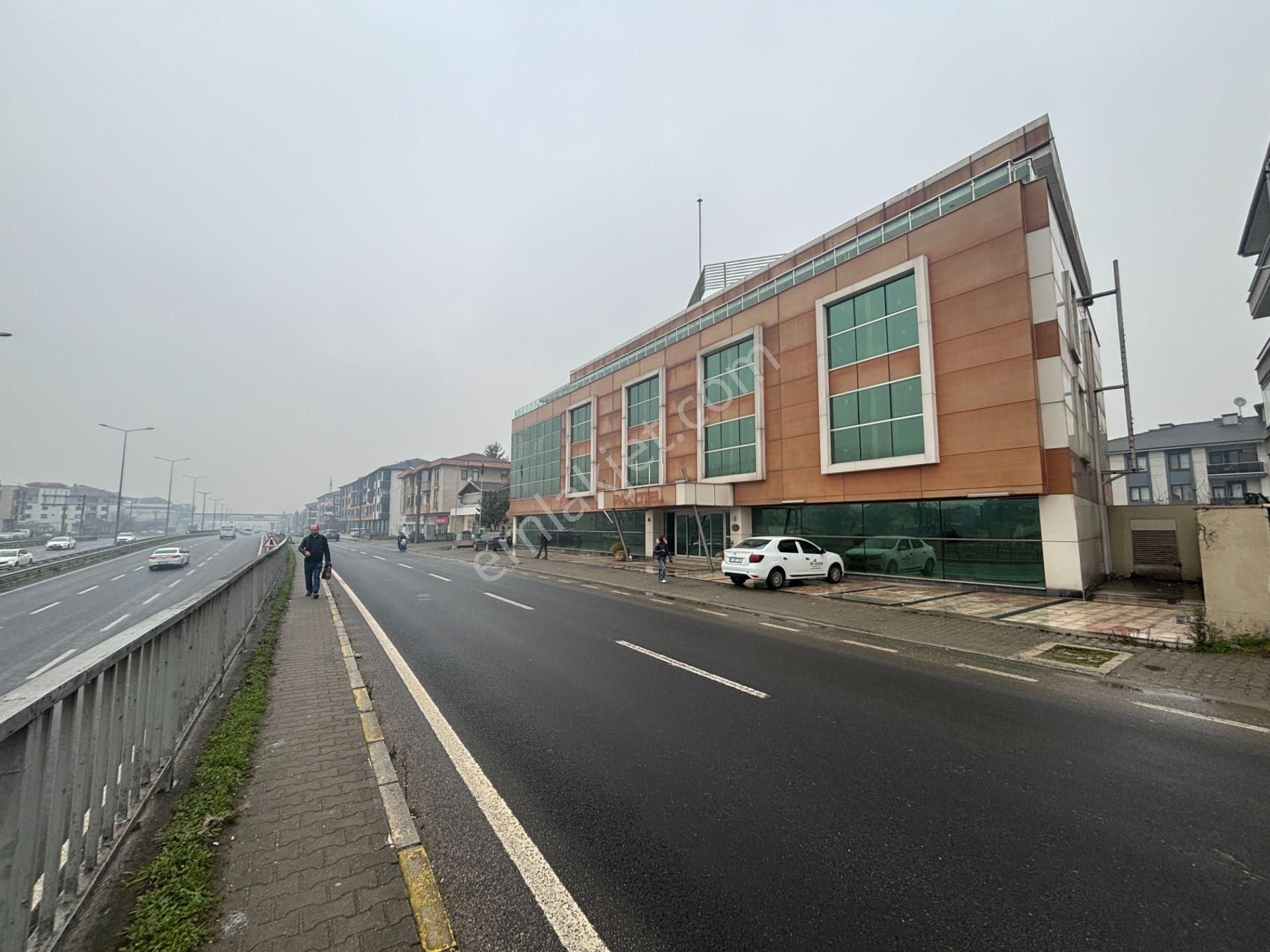 D-100 Karayoluna Cephe 2800 M2 Komple Kiralık Bina - Görsel 31