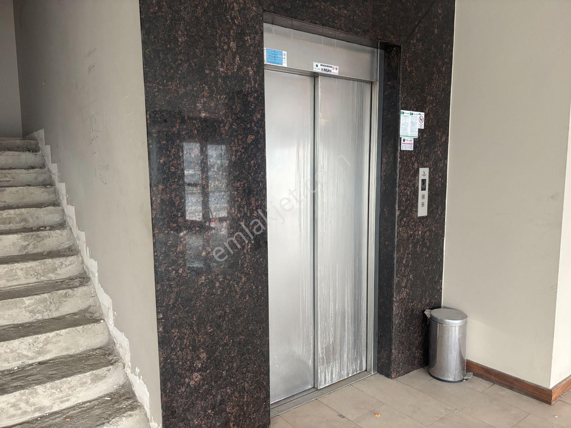 D-100 Karayoluna Cephe 2800 M2 Komple Kiralık Bina - Görsel 29