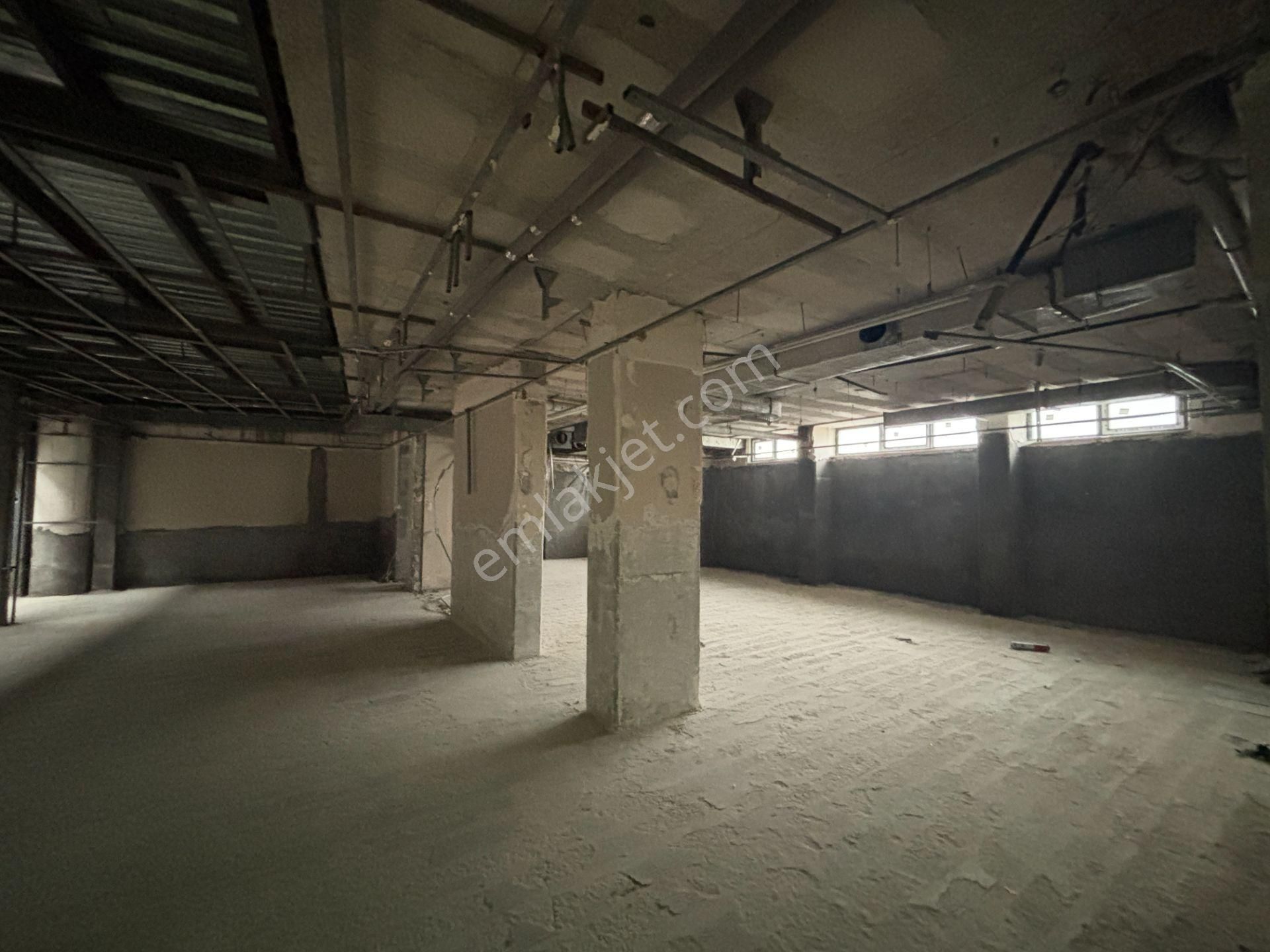 D-100 Karayoluna Cephe 2800 M2 Komple Kiralık Bina - Görsel 24