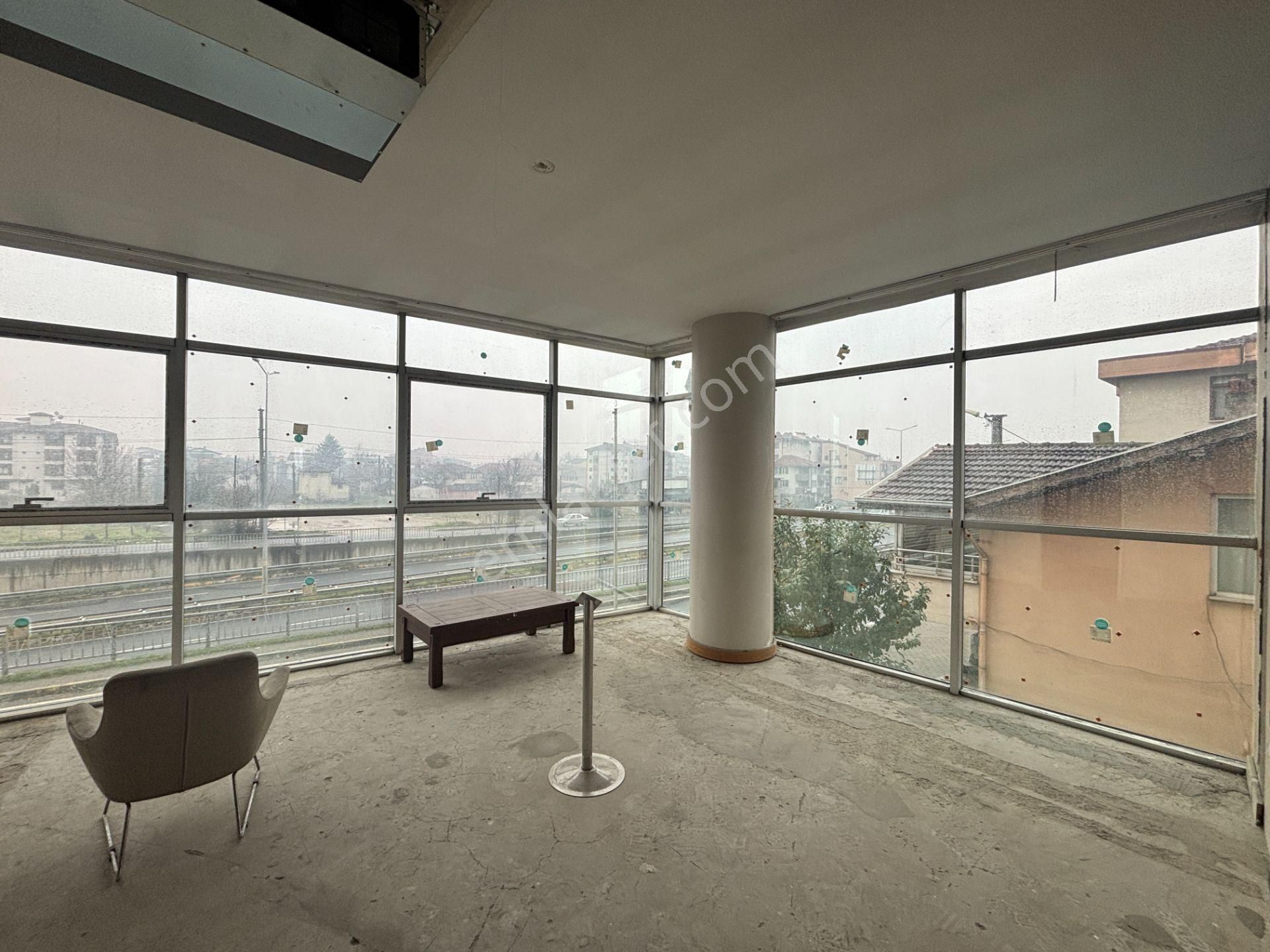 D-100 Karayoluna Cephe 2800 M2 Komple Kiralık Bina - Görsel 15