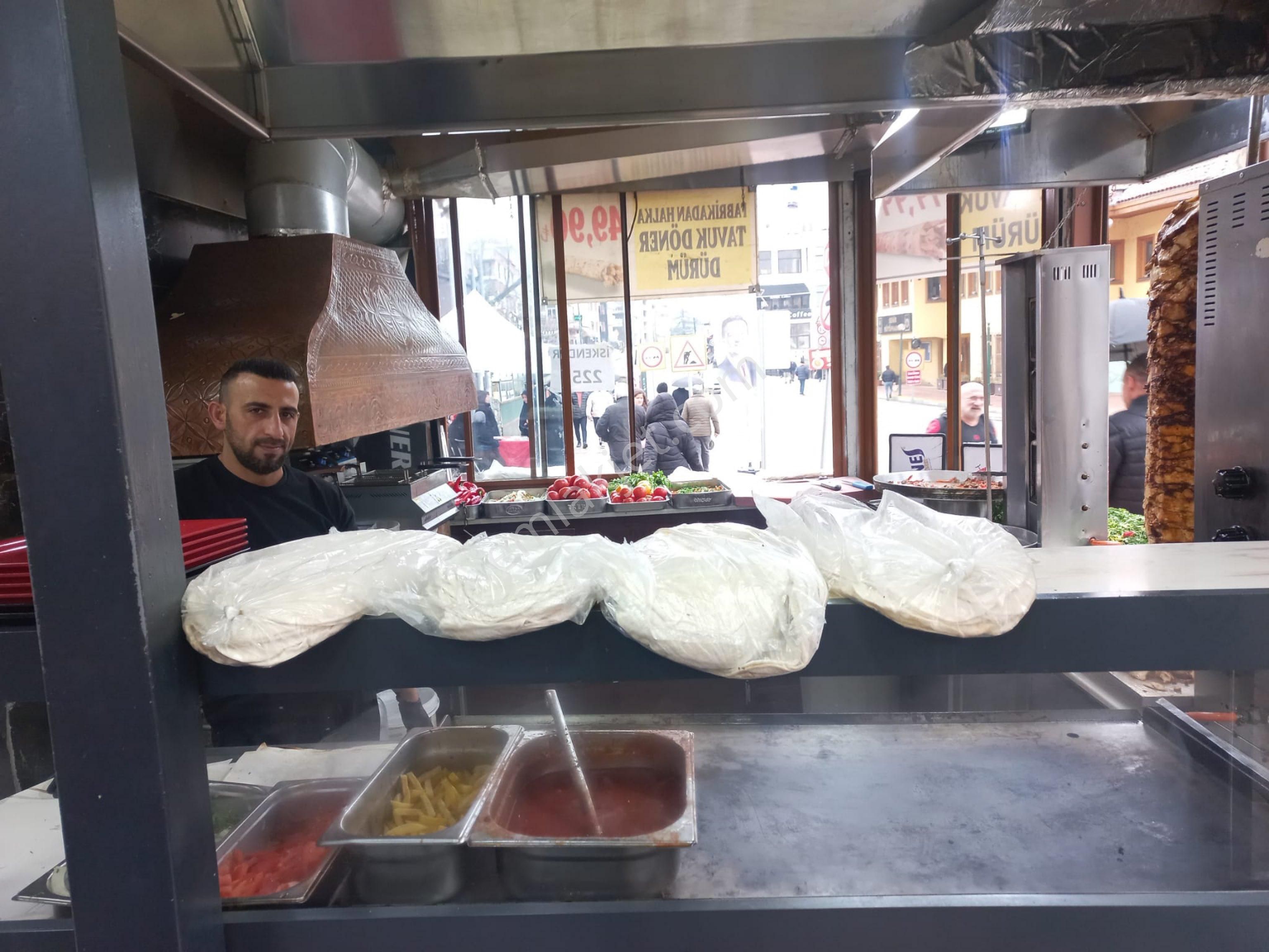 Saltoğlundan Setbaşı Meydanı’nda Kıymetlı Yerde Devren Döner Salonu - Görsel 3