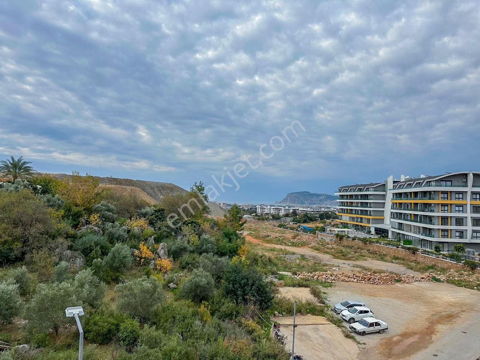 Alanya Oba'da Kiralık Lüks Site İçi 2+1 Eşyalı Manzaralı Daire - Görsel 8