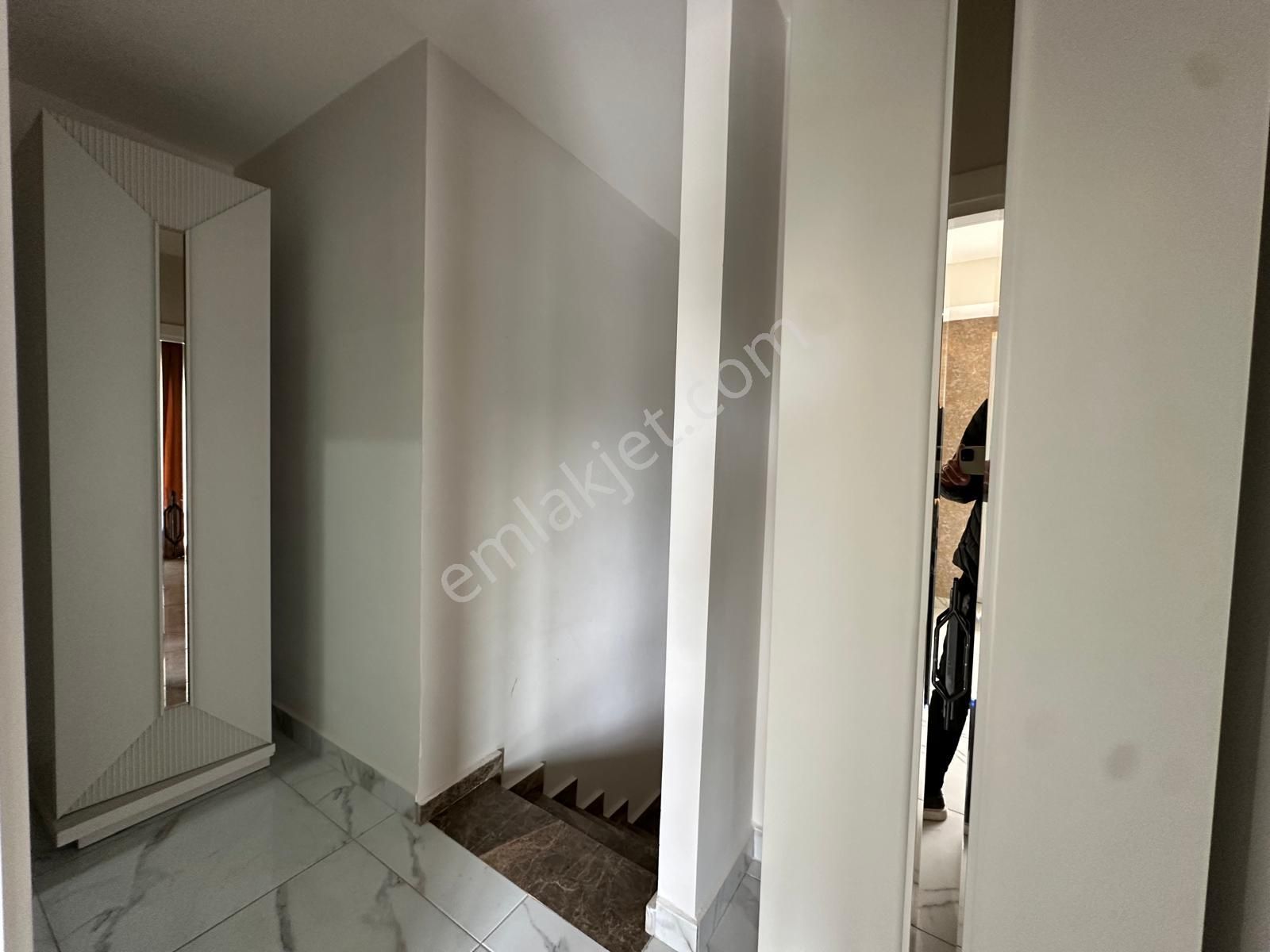 Alanya Oba'da Kiralık Lüks Site İçi 2+1 Eşyalı Manzaralı Daire - Görsel 25