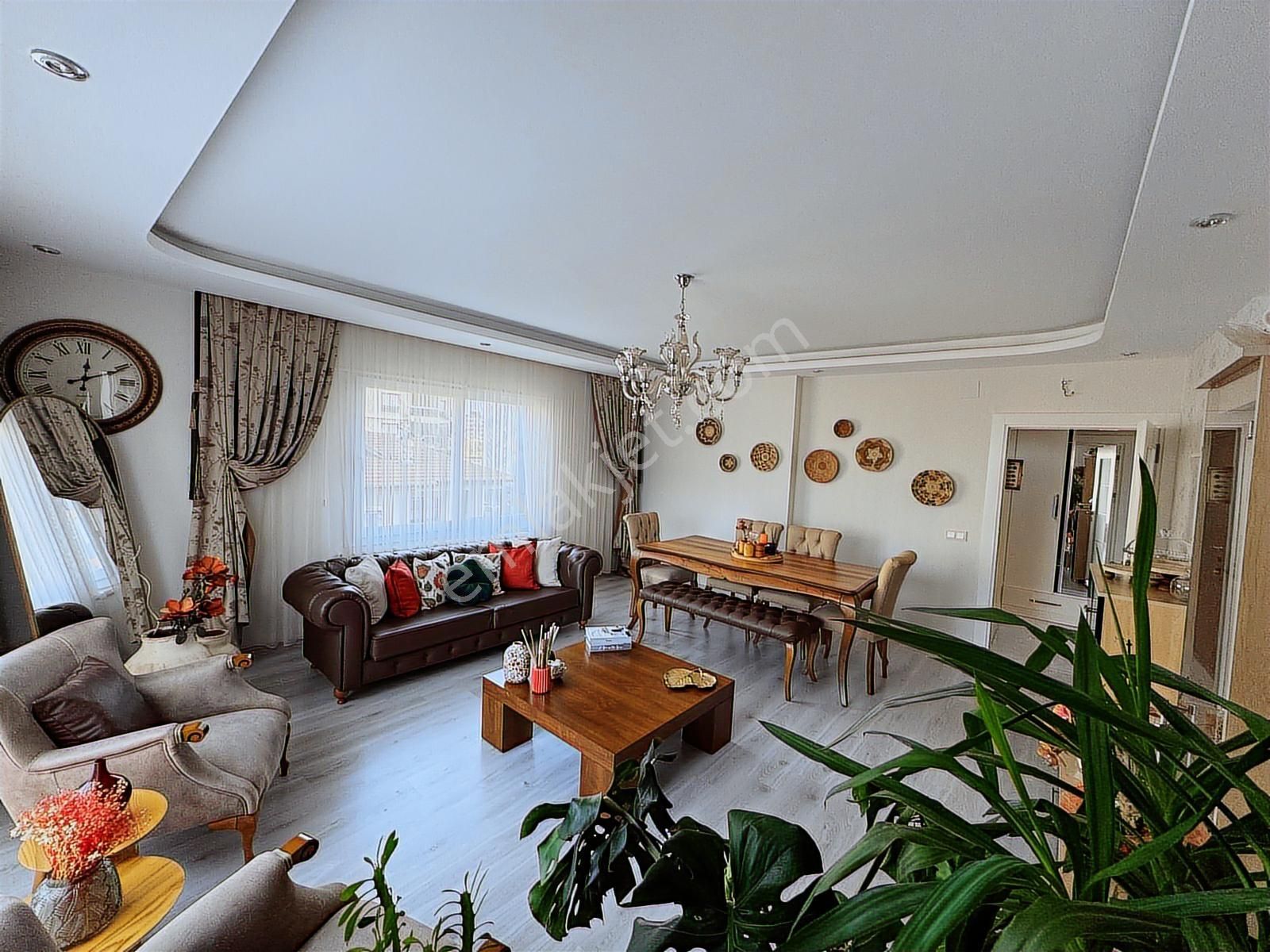 Yiğithan Dan Yenişehir En Prestijli Bölgesinde Acil Satılık 4+1 - Görsel 3