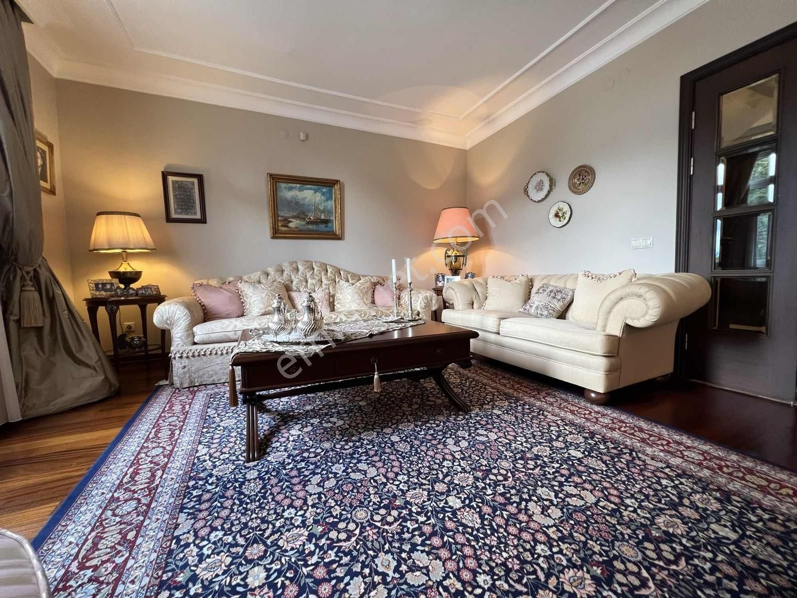 Çengelköy Ata-2 Sitesinde 320 M2 Masrafsız Köşe Konumlu Triplex - Görsel 10