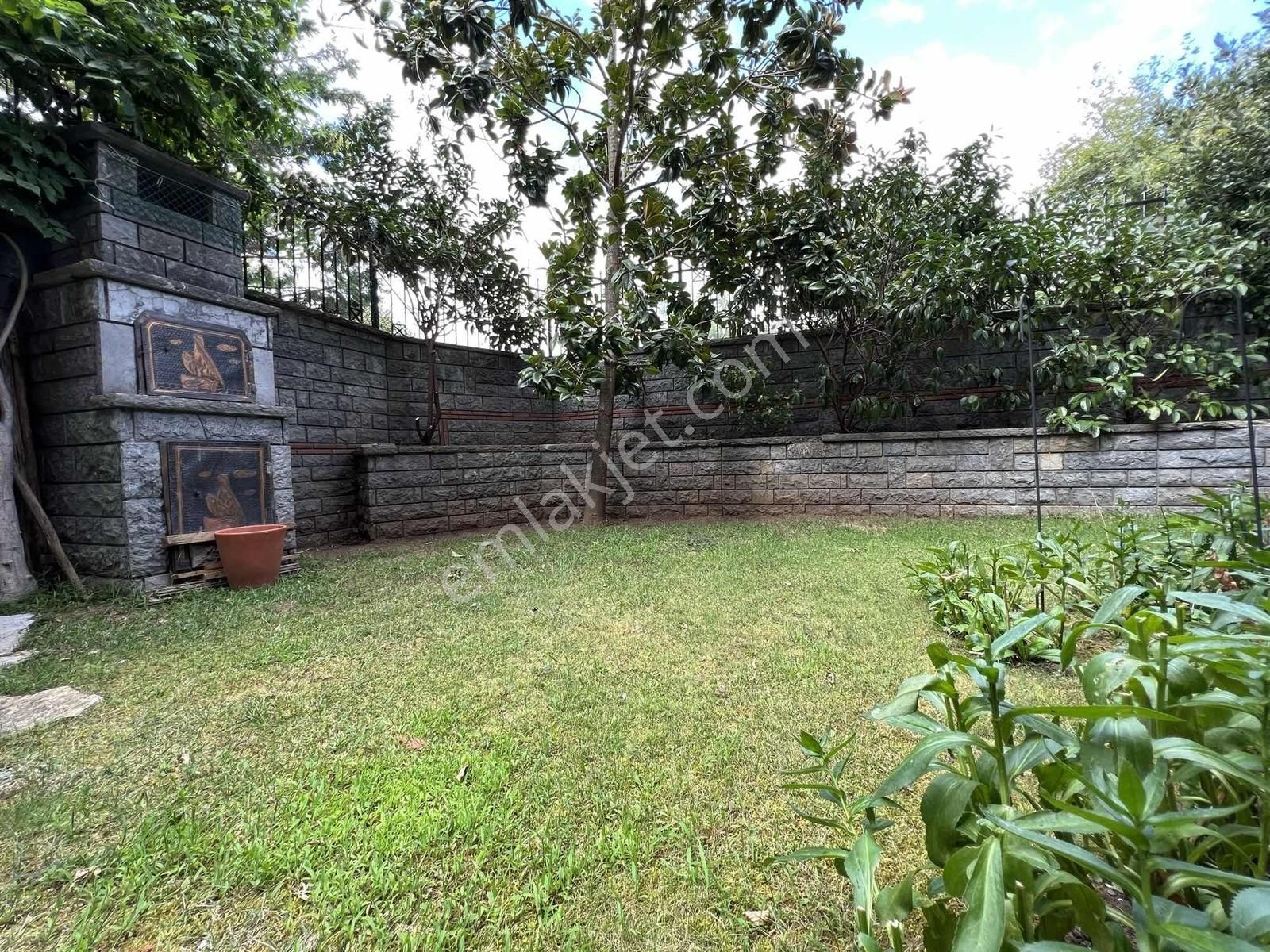 Çengelköy Ata-2 Sitesinde 320 M2 Masrafsız Köşe Konumlu Triplex - Görsel 34