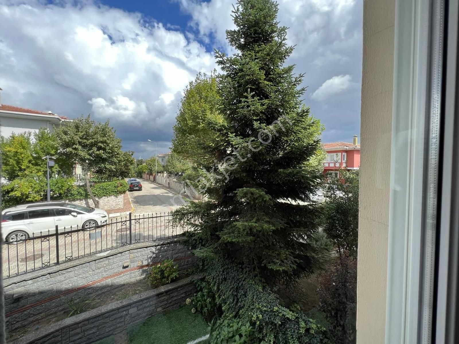 Çengelköy Ata-2 Sitesinde 320 M2 Masrafsız Köşe Konumlu Triplex - Görsel 28