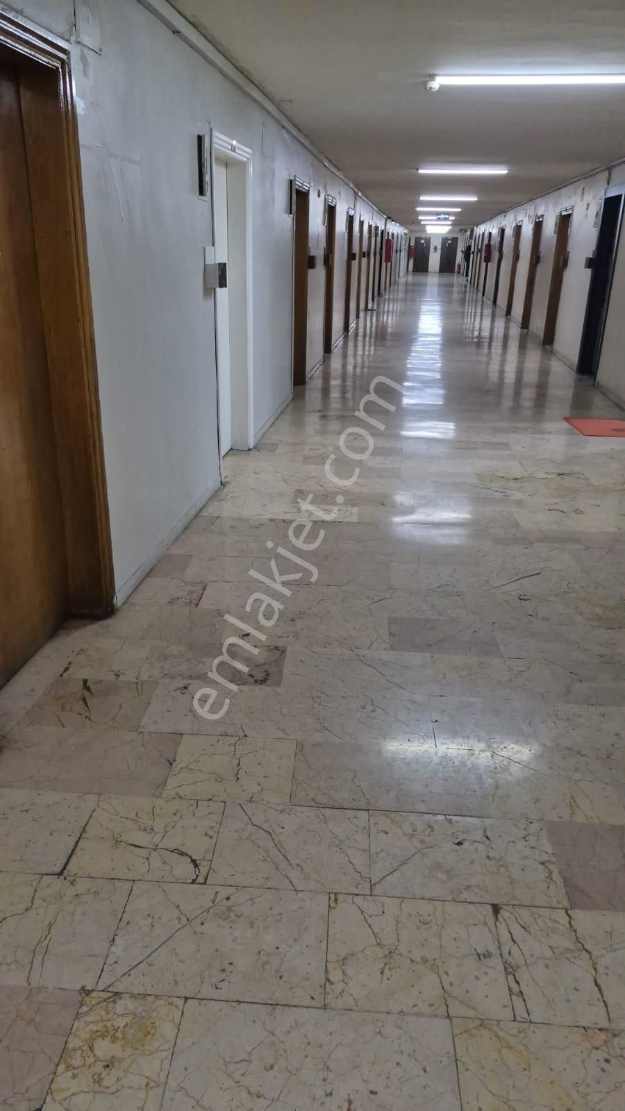Şirinevler Meydan Toyak İşmerkezinde 1kat Ofisimiz Satlıktır - Görsel 5
