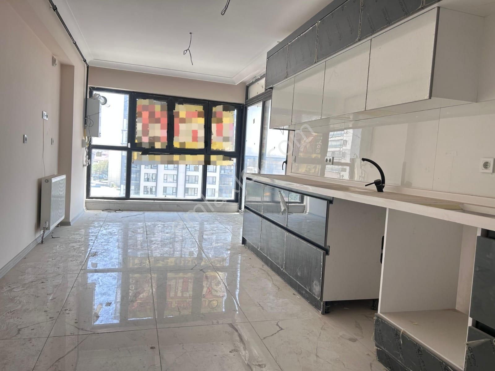 Lider Emlak'tan Güneşevlerde Satılık Site Dairesi 7.kat 4+1 - Görsel 3