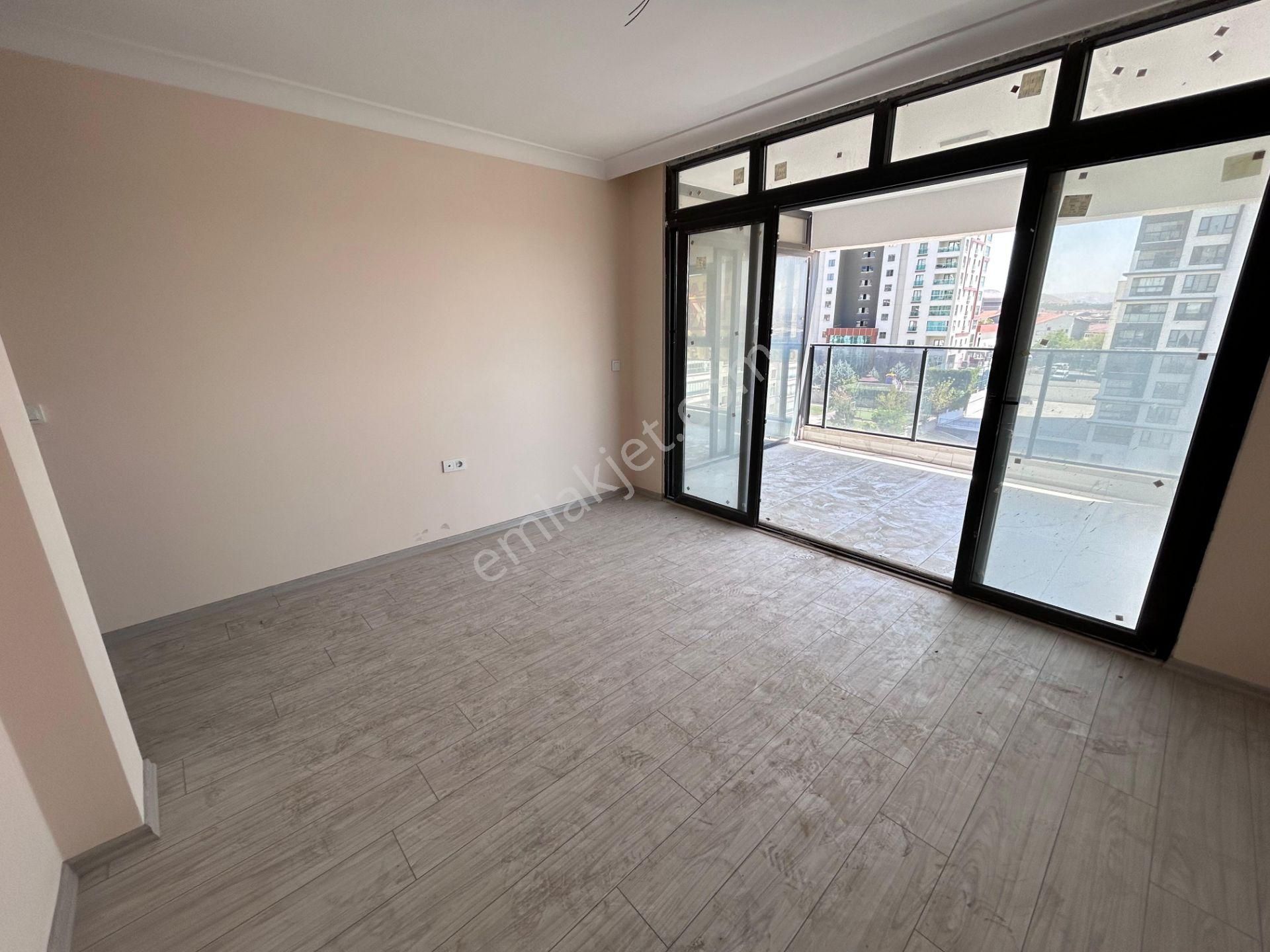 Lider Emlak'tan Güneşevlerde Satılık Site Dairesi 7.kat 4+1 - Görsel 13