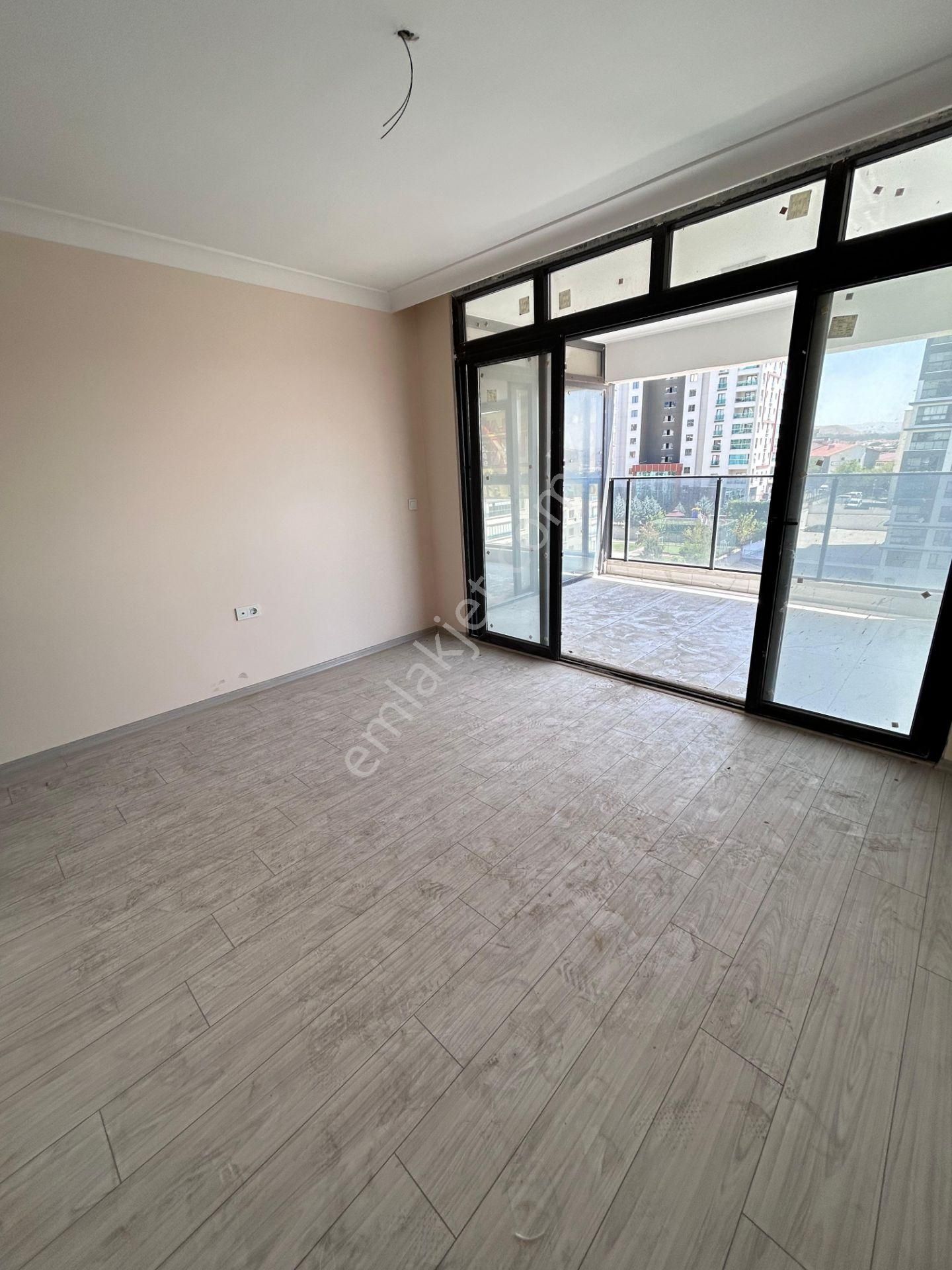 Lider Emlak'tan Güneşevlerde Satılık Site Dairesi 7.kat 4+1 - Görsel 15