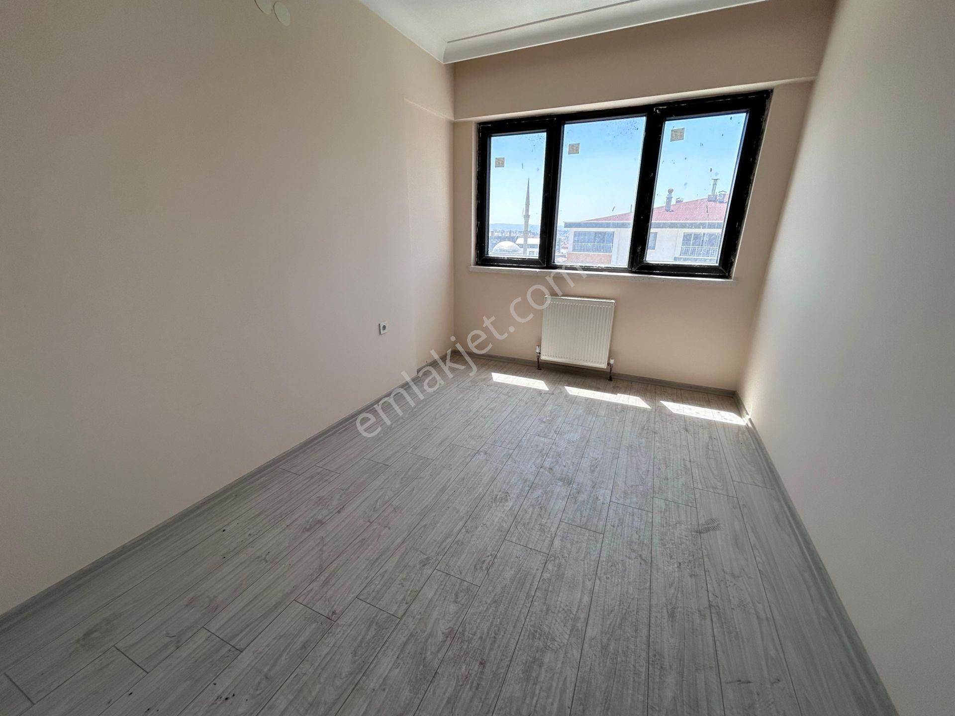 Lider Emlak'tan Güneşevlerde Satılık Site Dairesi 7.kat 4+1 - Görsel 18