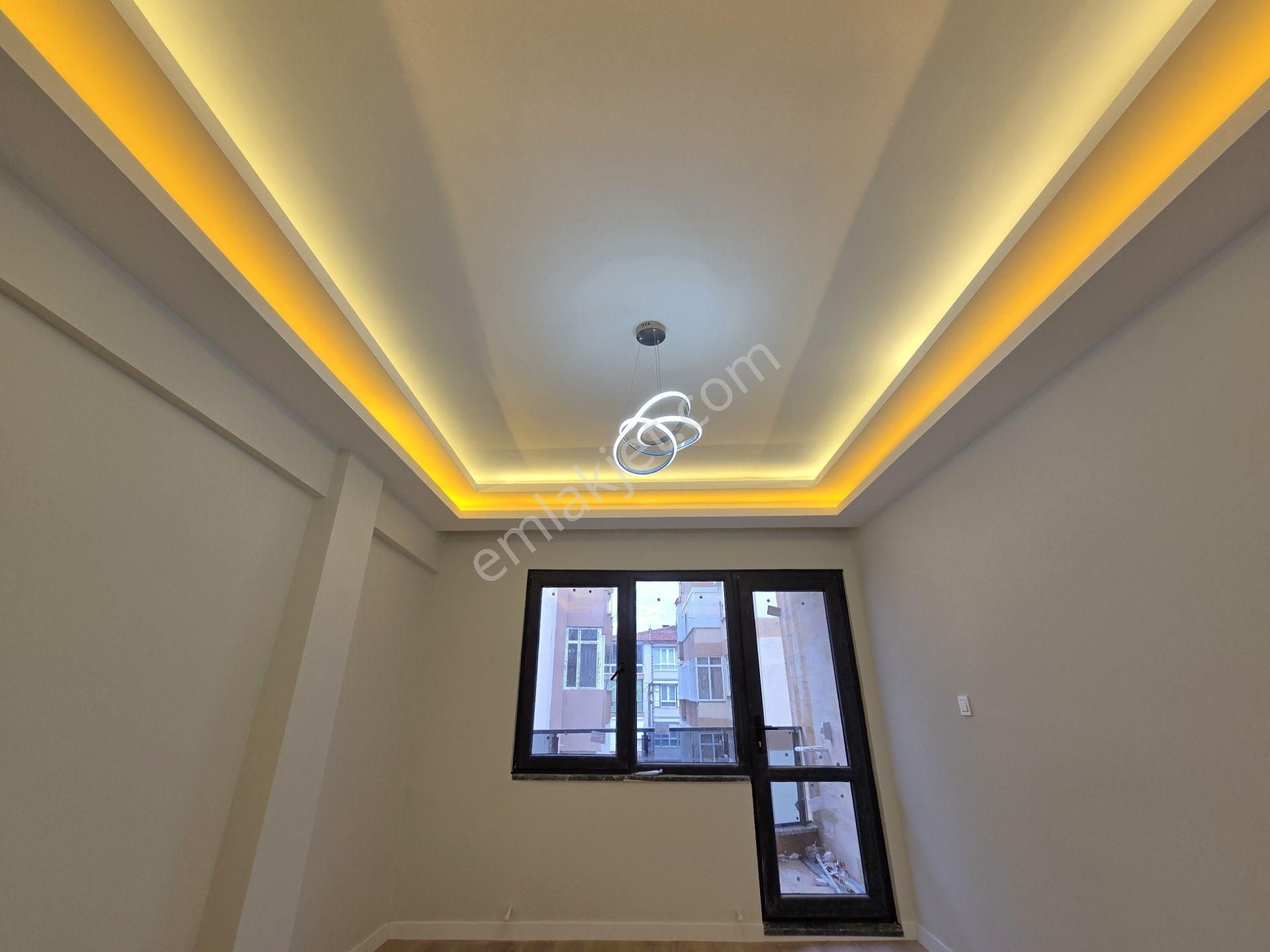 ▀▀jet Emlaktan Sarıkız'da İçi Full Yenilenmiş Ön Cephe 2+1 Daire - Görsel 9