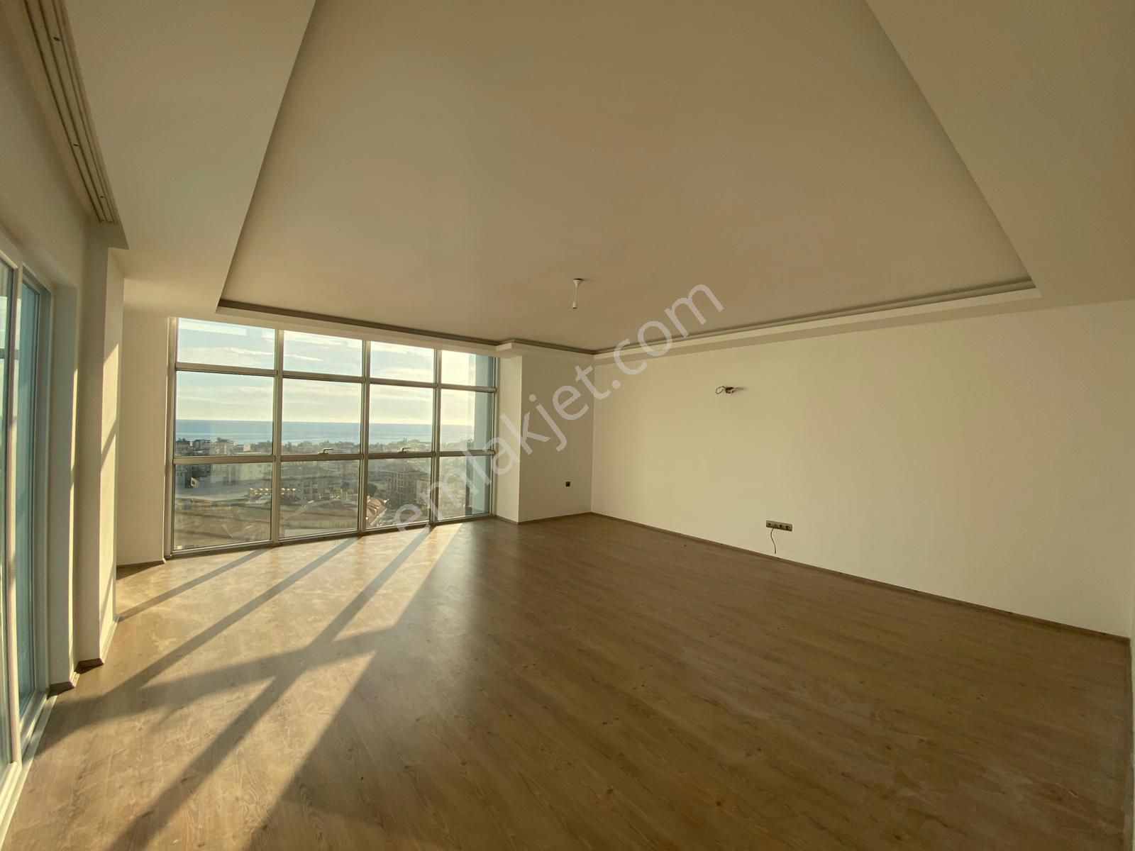 Alanya Cikcillide 3+1 Ayrı Mutfak 165m2 Full Deniz Manzaralı Aktiviteli Site İçerisi Kiralık Daire - Görsel 24