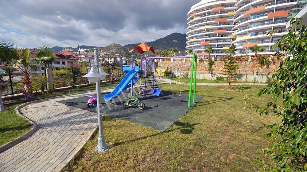 Alanya Cikcillide 3+1 Ayrı Mutfak 165m2 Full Deniz Manzaralı Aktiviteli Site İçerisi Kiralık Daire - Görsel 6