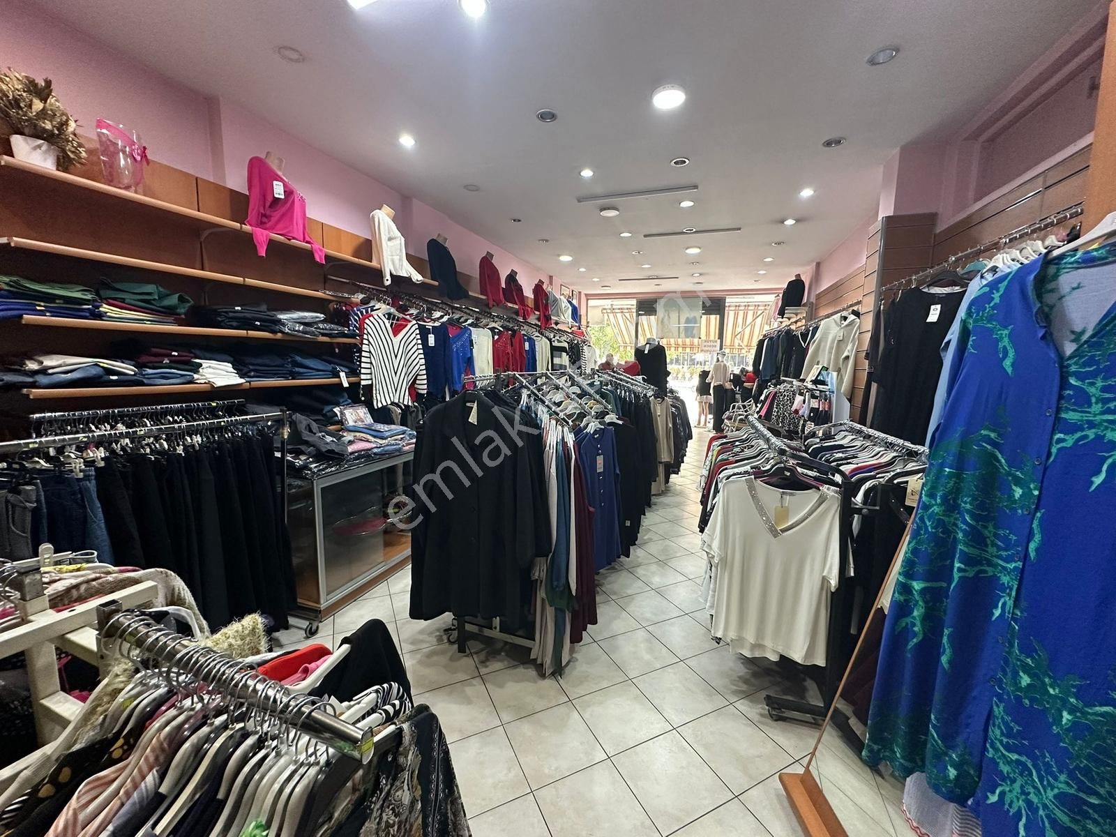 Kılıçsoy'dan İncirli Meydanda Yüksek Kiralı Satılık 2 Dükkan - Görsel 2