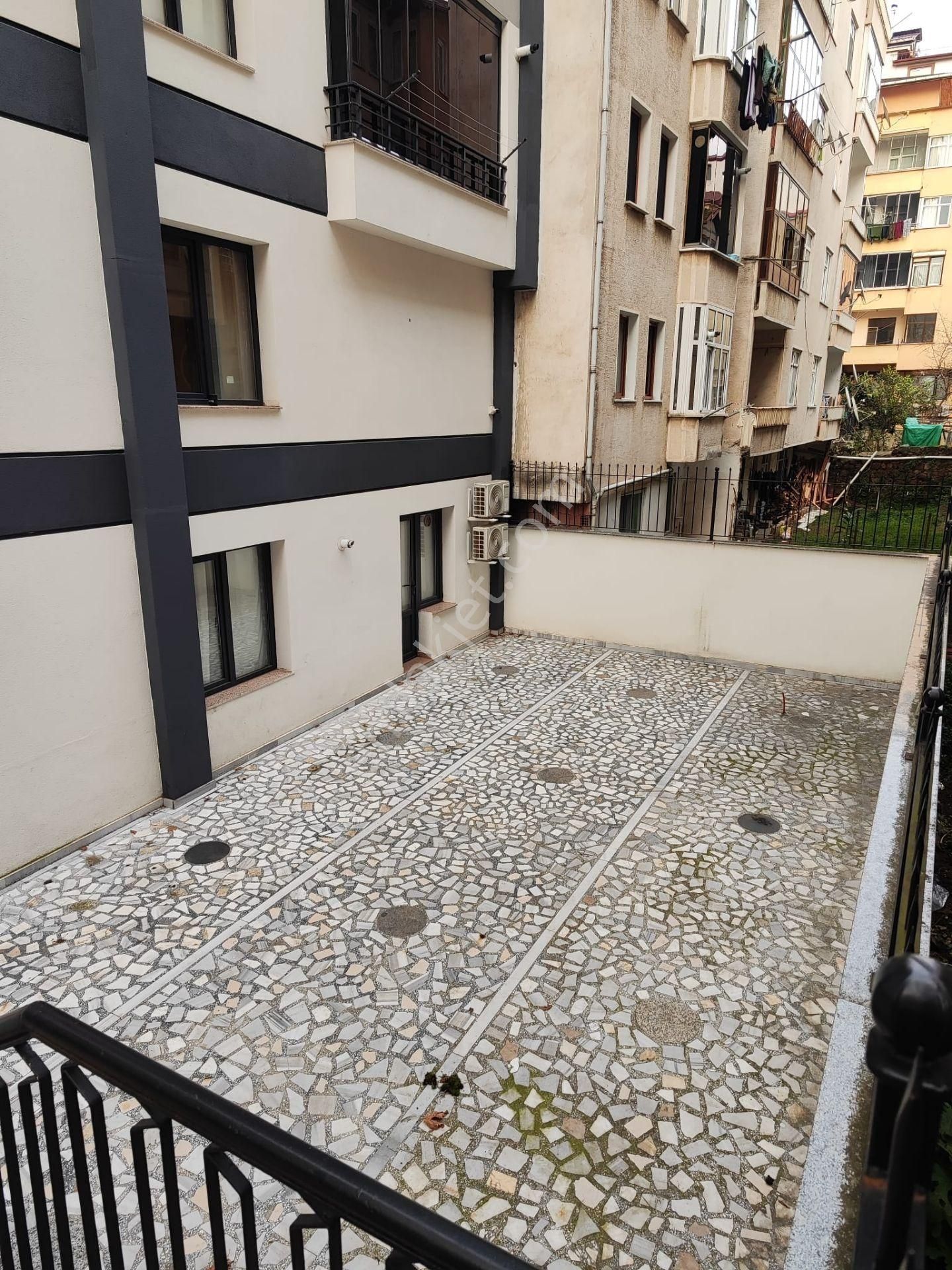 Sürmene İç Yola Sıfır Mesafede Eşyalı 1 + 1 Satılık Daire - Görsel 4