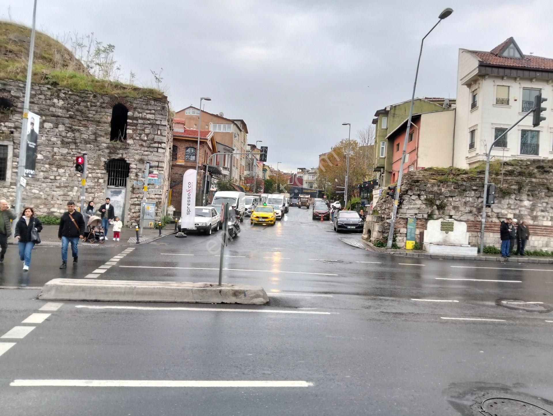 Eşyalı Sahibinden Kiralık Merkezi Konumda Güney Cepheli 2+1 Daire – Fatih / Km Paşa./ Yavuzselim M. - Görsel 13