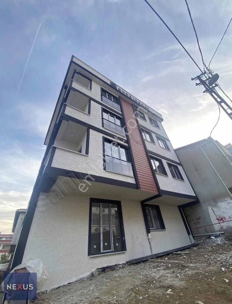 Sultanbeyli Akşemsettin Mahallesin'de 2+1 Satılık Daire