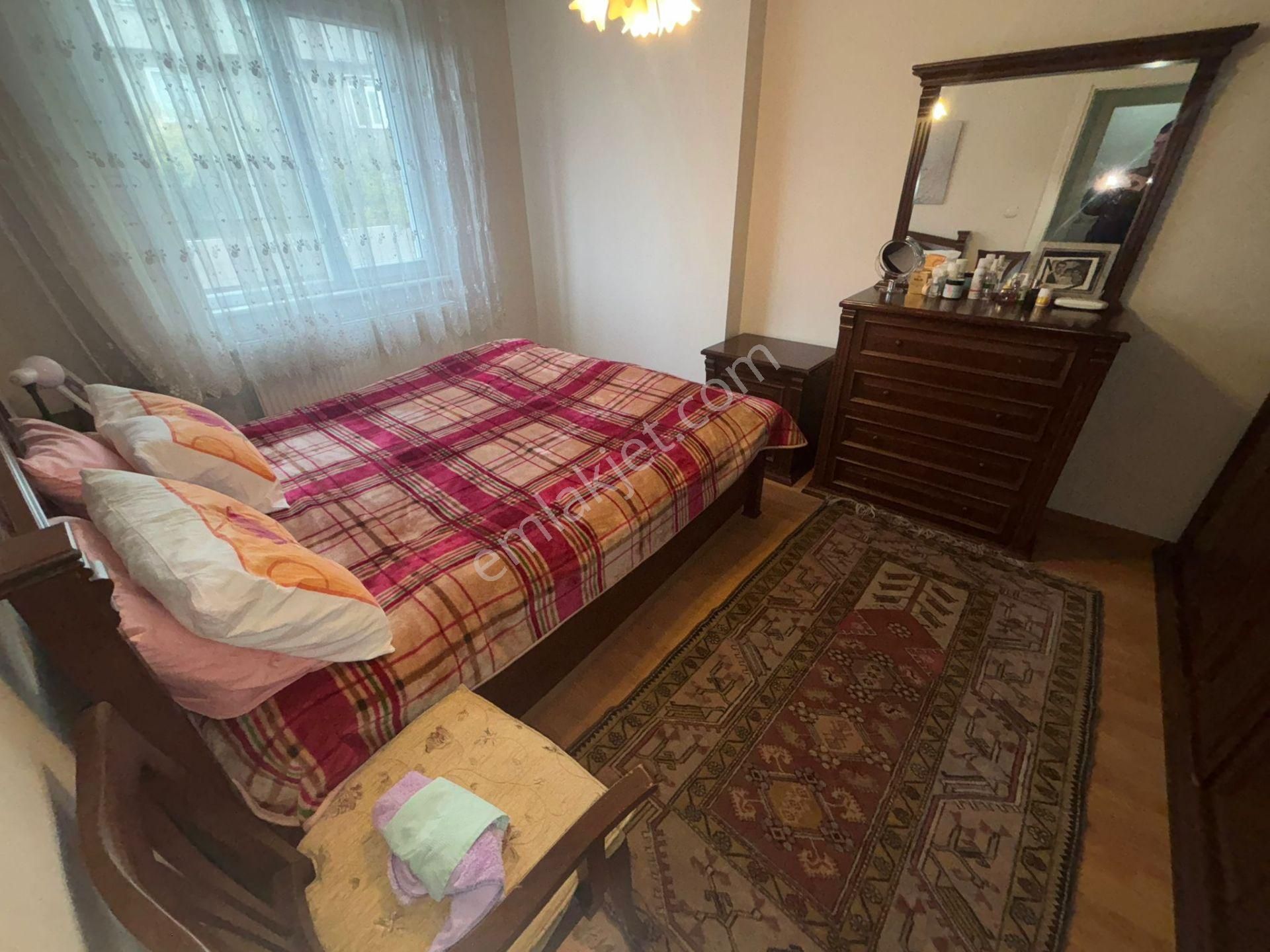 Ataşehir Finanskent Yakını Armağanevler Eşyasız 2+1 Daire