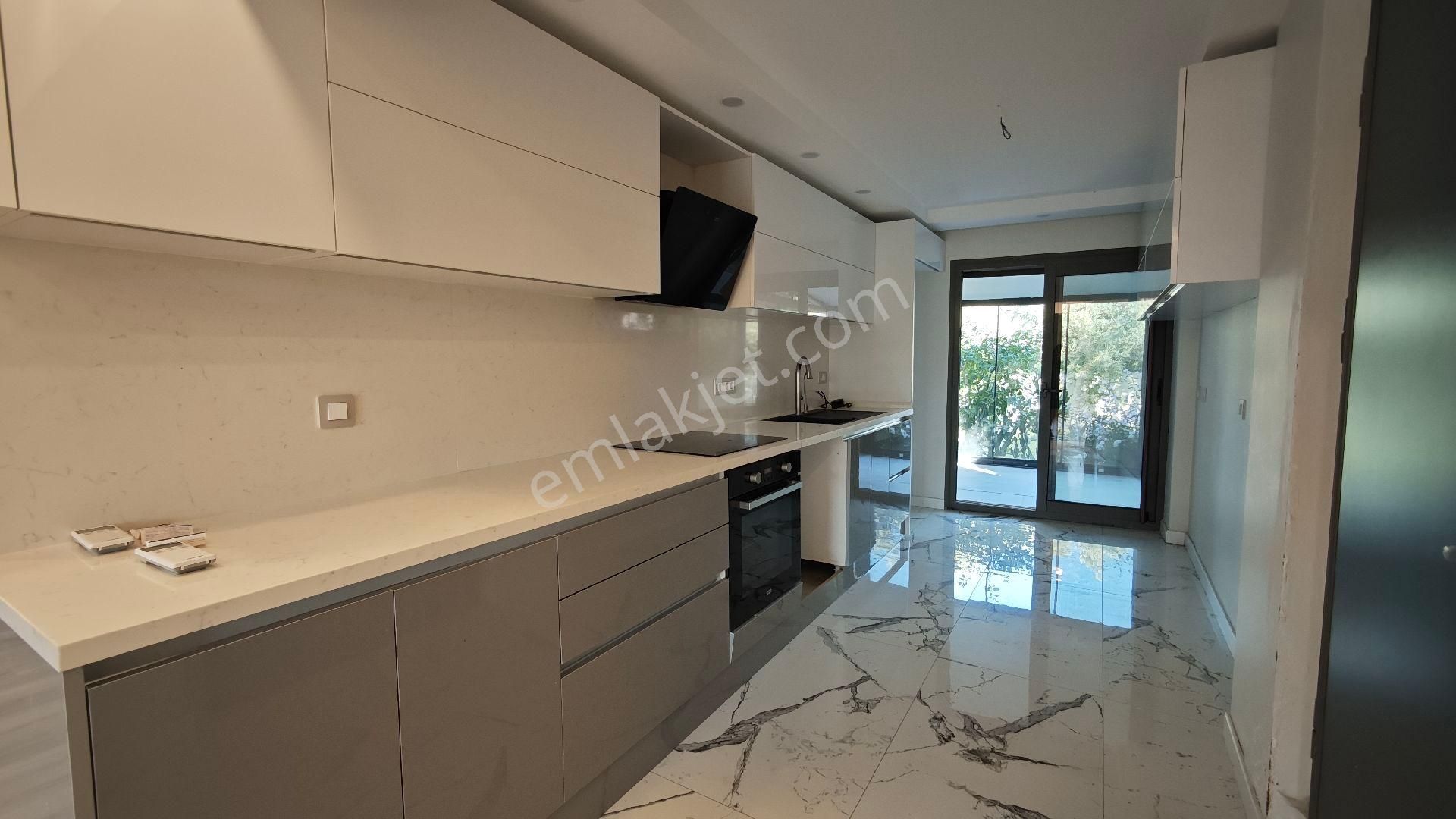 Urla İçmeler Mh Satılık Tam Müstakil 4+1 Villa - Görsel 33