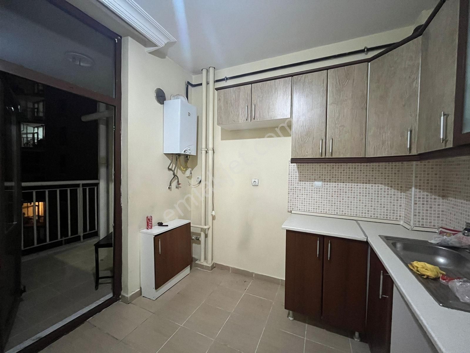 Beyoğlu'ndan Ara Kat Asansörlü Masrafsız Satılık 3+1 - Görsel 14