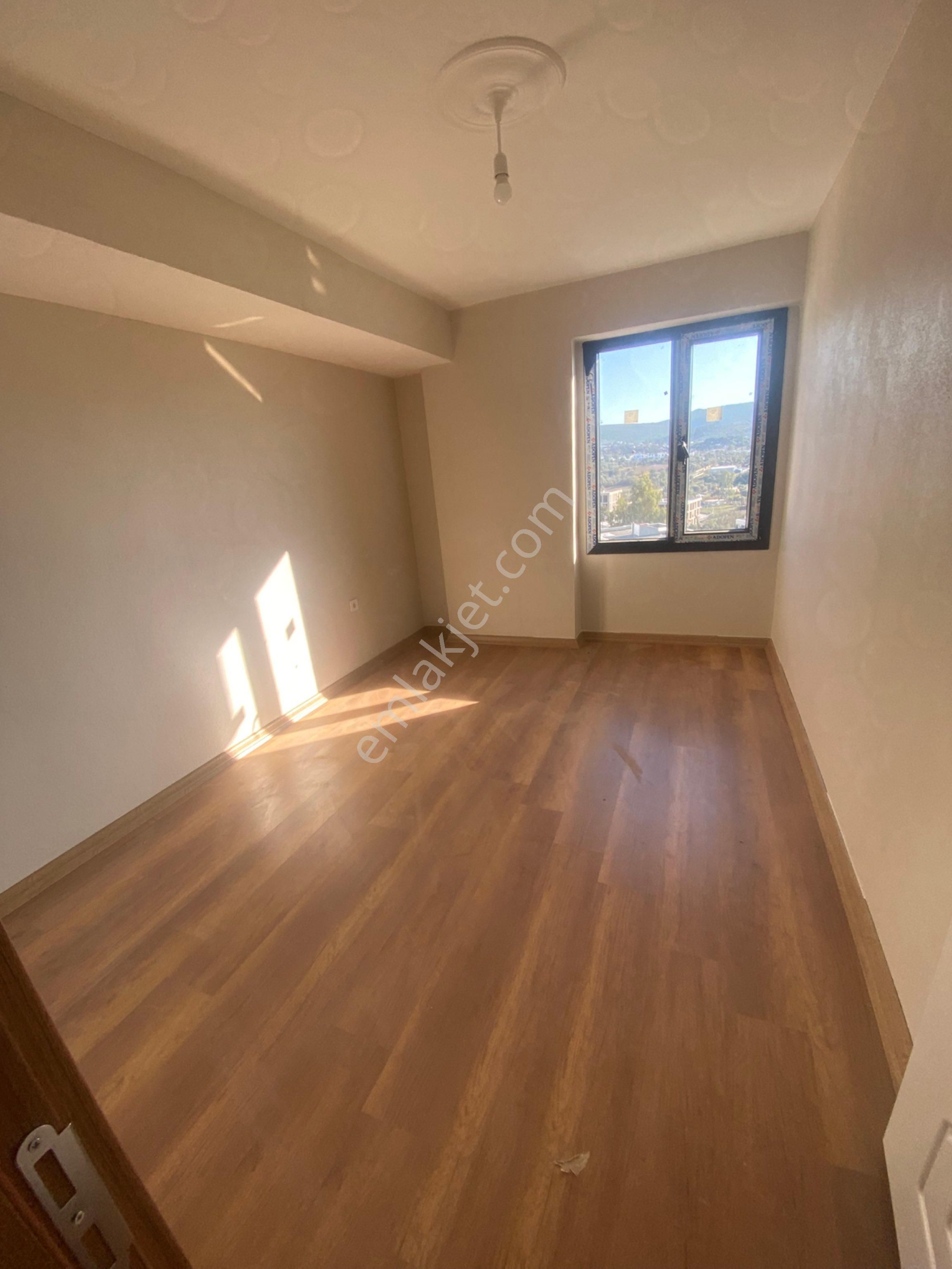 Mumcular Tam Merkezi Konumda Geniş Ferah 2 + 1 Daire - Görsel 4