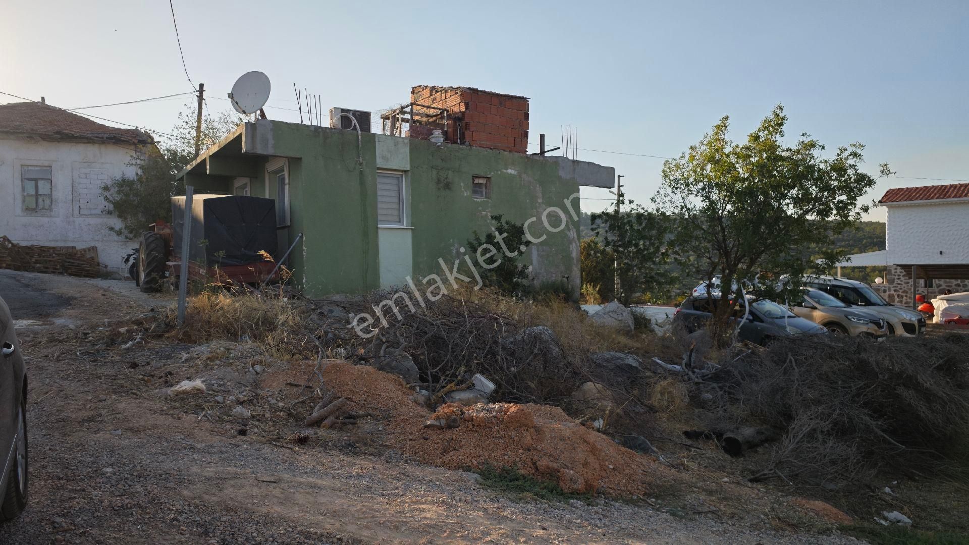 Urla Kadıovacık Köyü Köy İçinde Satılık Arazi - Görsel 5