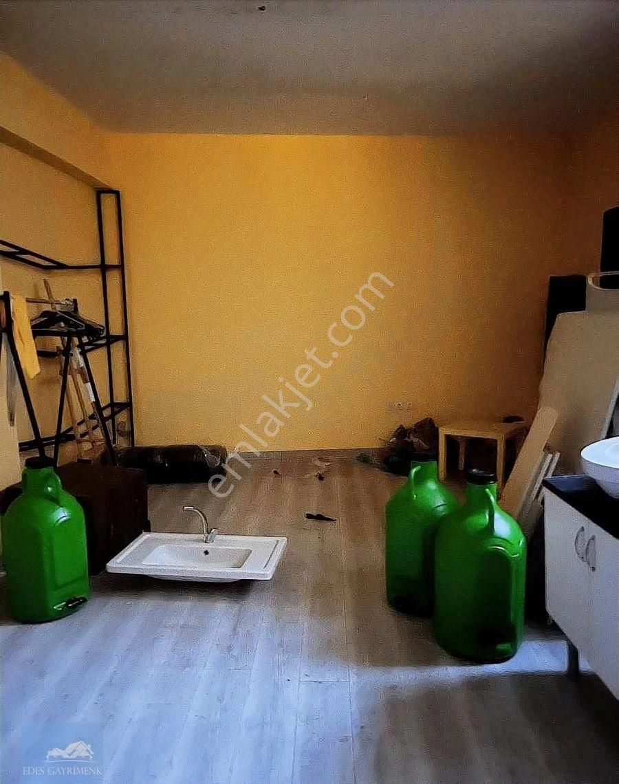 Gürsel Mahallesi 2 Katlı Kiralık Dükkan - Görsel 29