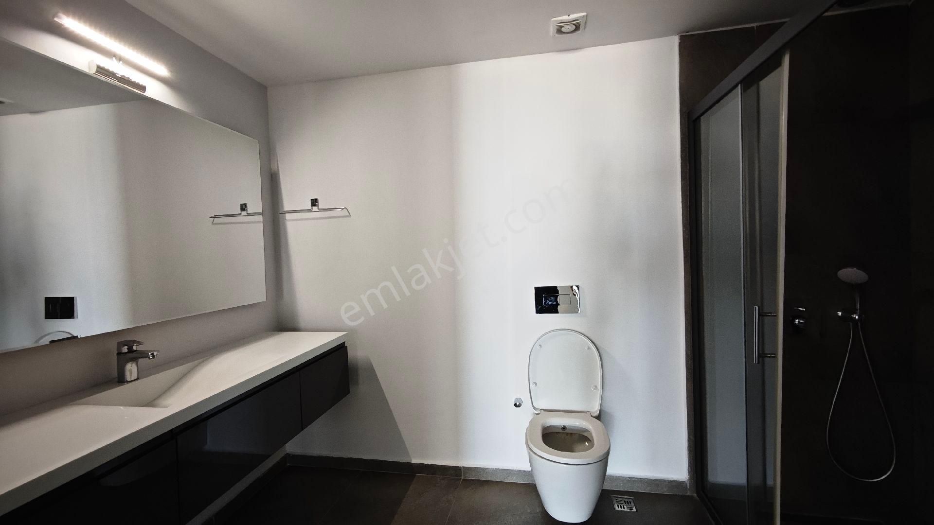 Narlıdere Doruk Life Sitesinde Satılık Ultra Lüks Havuzlu Asansörlü Köşe Villa - Görsel 16