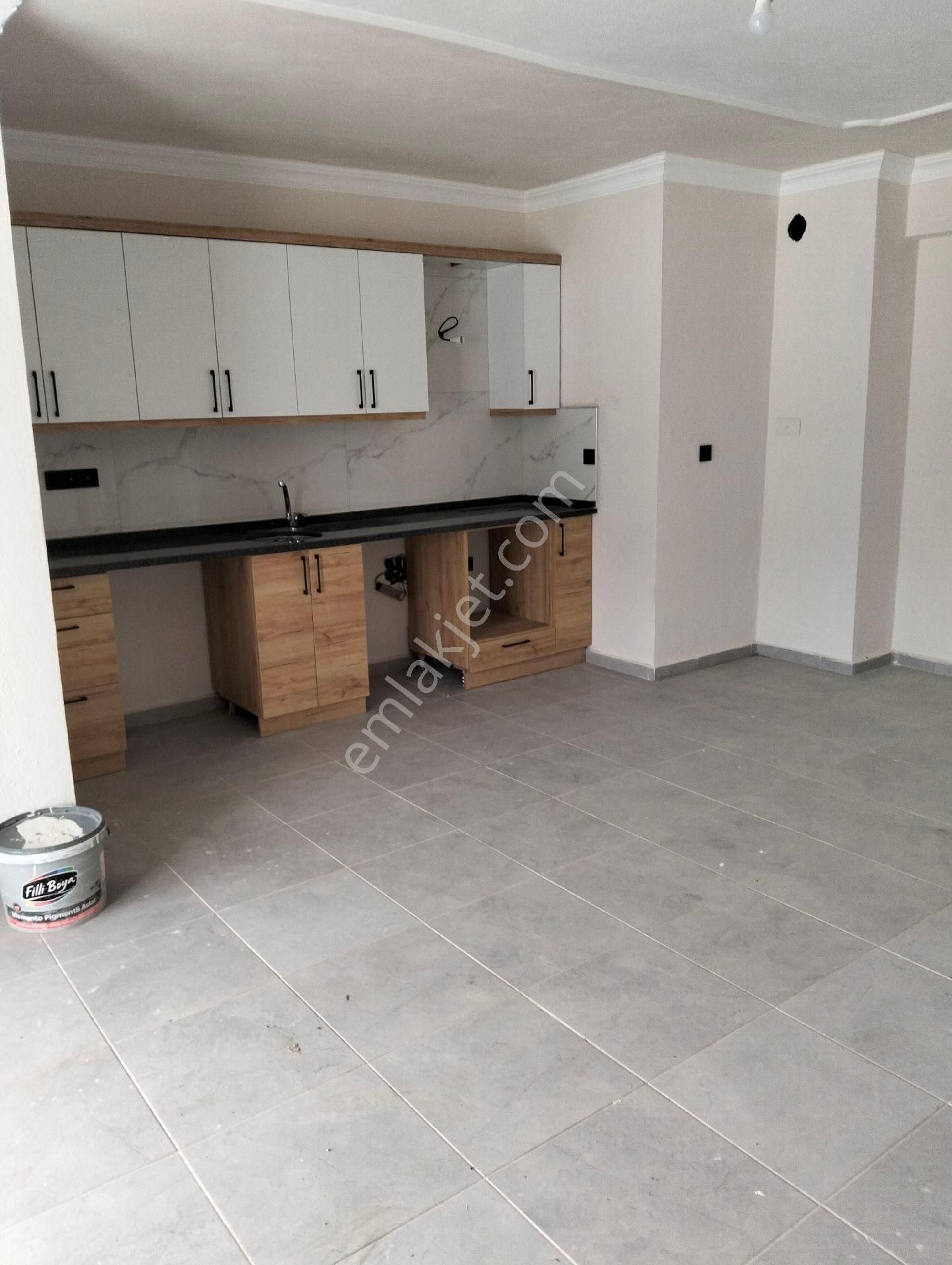 Tahtakale Arka Kısmında Kiralık1+1 Yeni Daire - Görsel 4