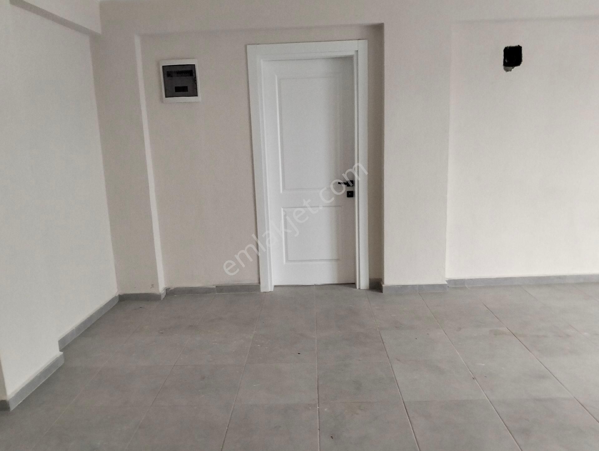 Tahtakale Arka Kısmında Kiralık1+1 Yeni Daire - Görsel 18