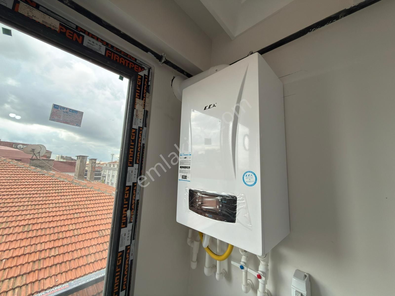 Salih Emlak 'tan Cadde Üzeri Klimalı, Kombili 2+1 Lüks Daire - Görsel 3